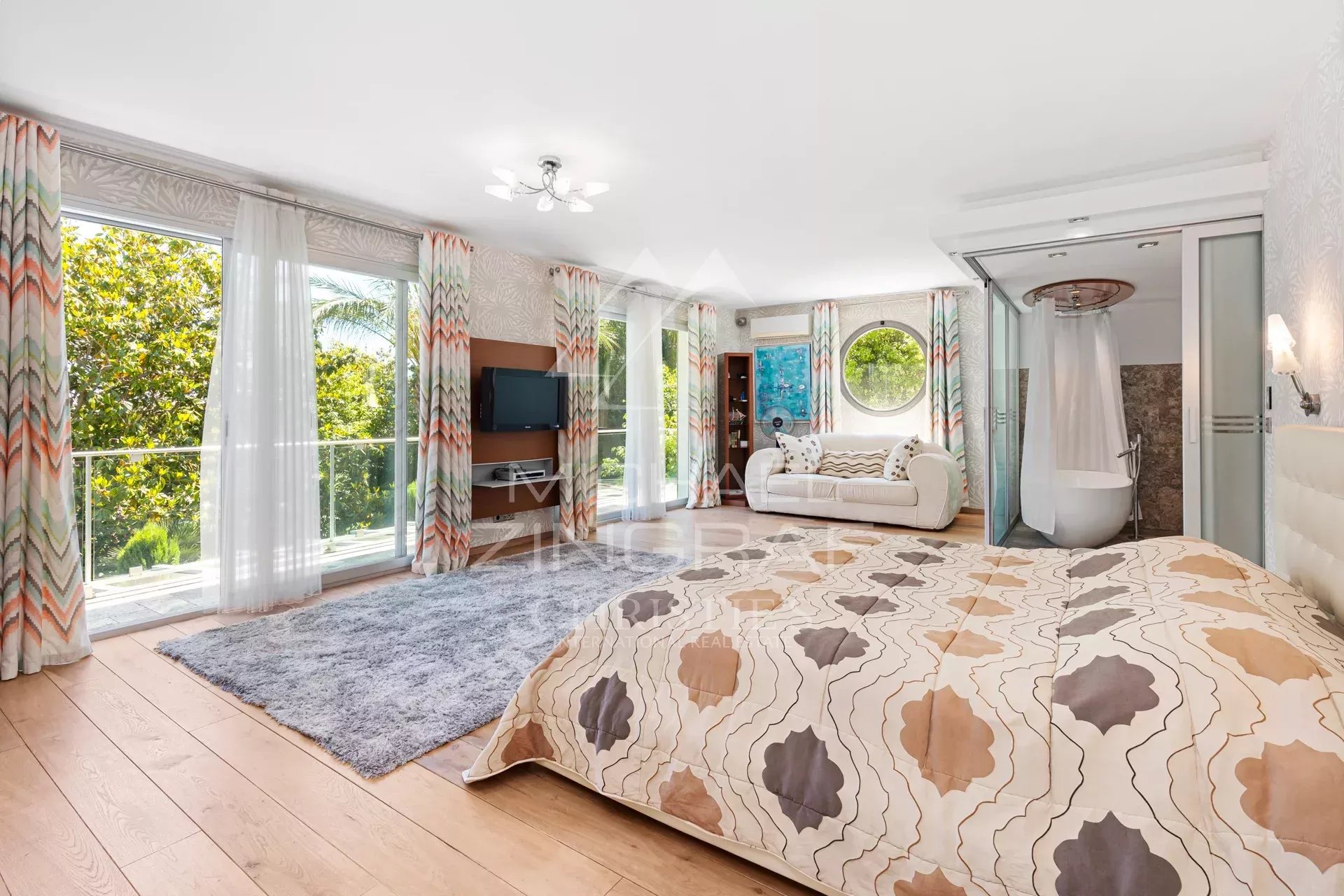 4 Bedroom Villa/Townhouse's Image 5