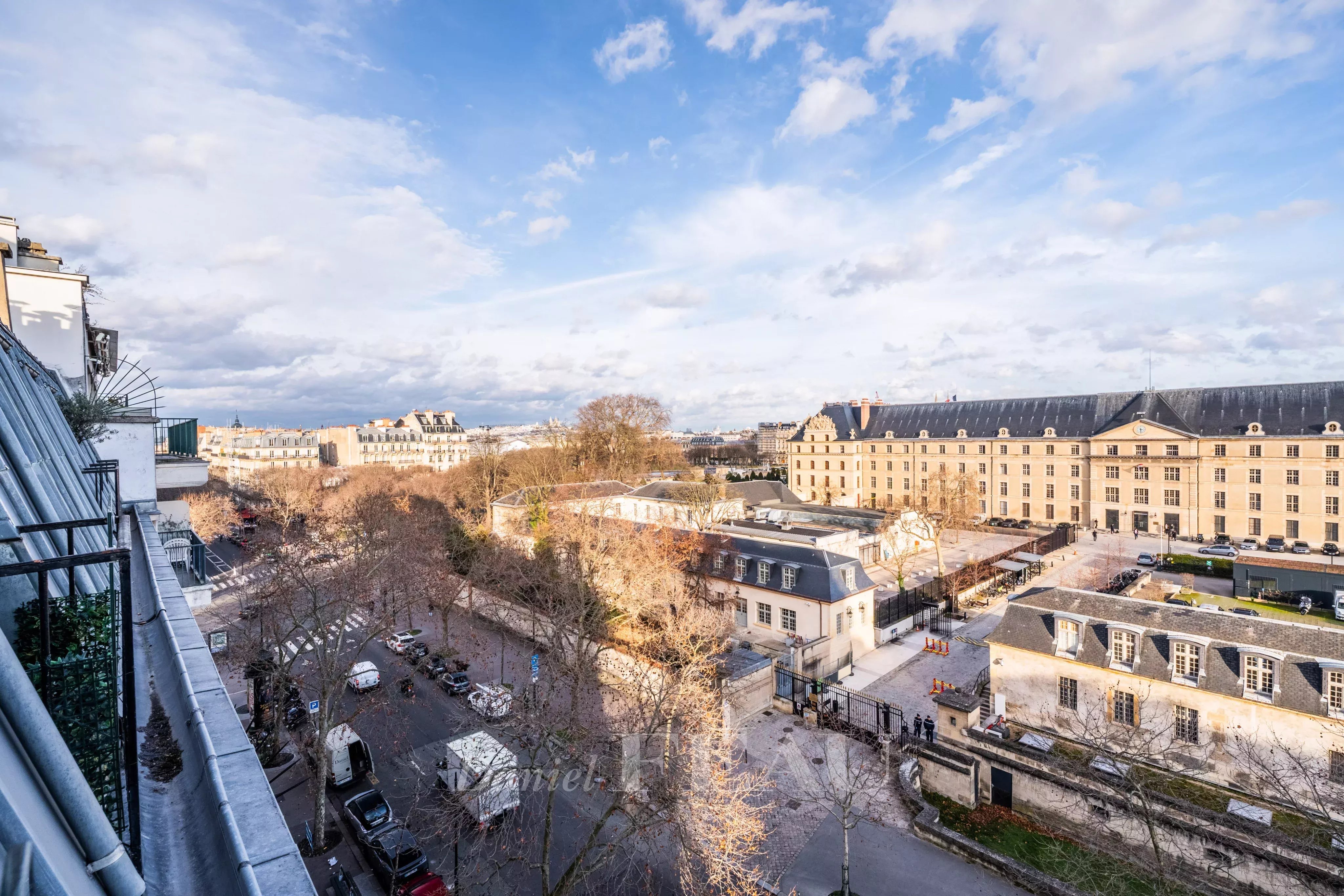 Sale Apartment Paris 7th