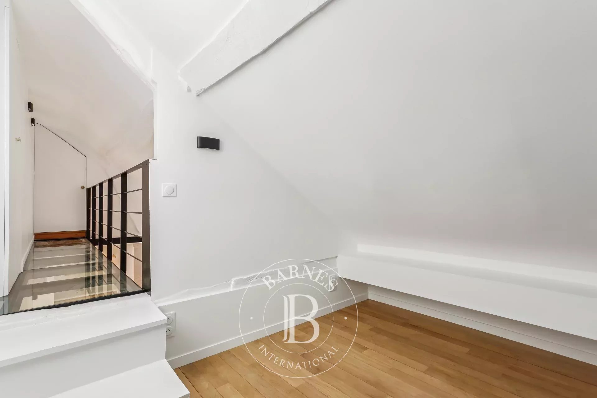 Daire Paris 7ème - picture 10