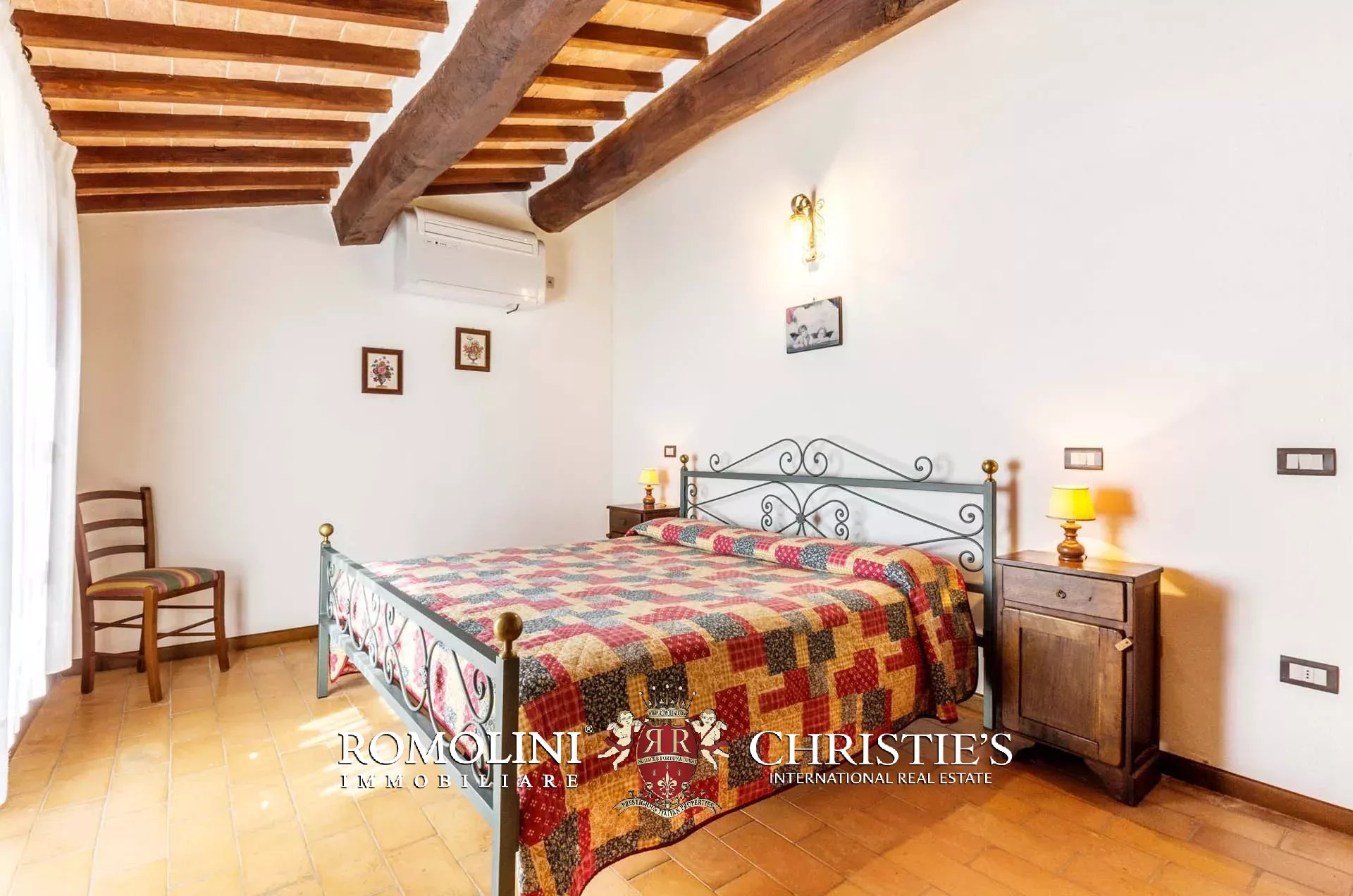 35 Bedroom Villa/Townhouse's Image 24