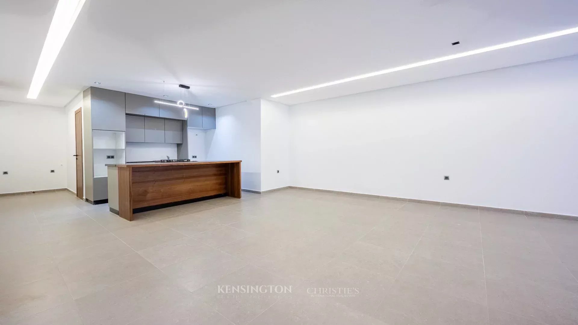 5 Bedroom Villa/Townhouse's Image 17
