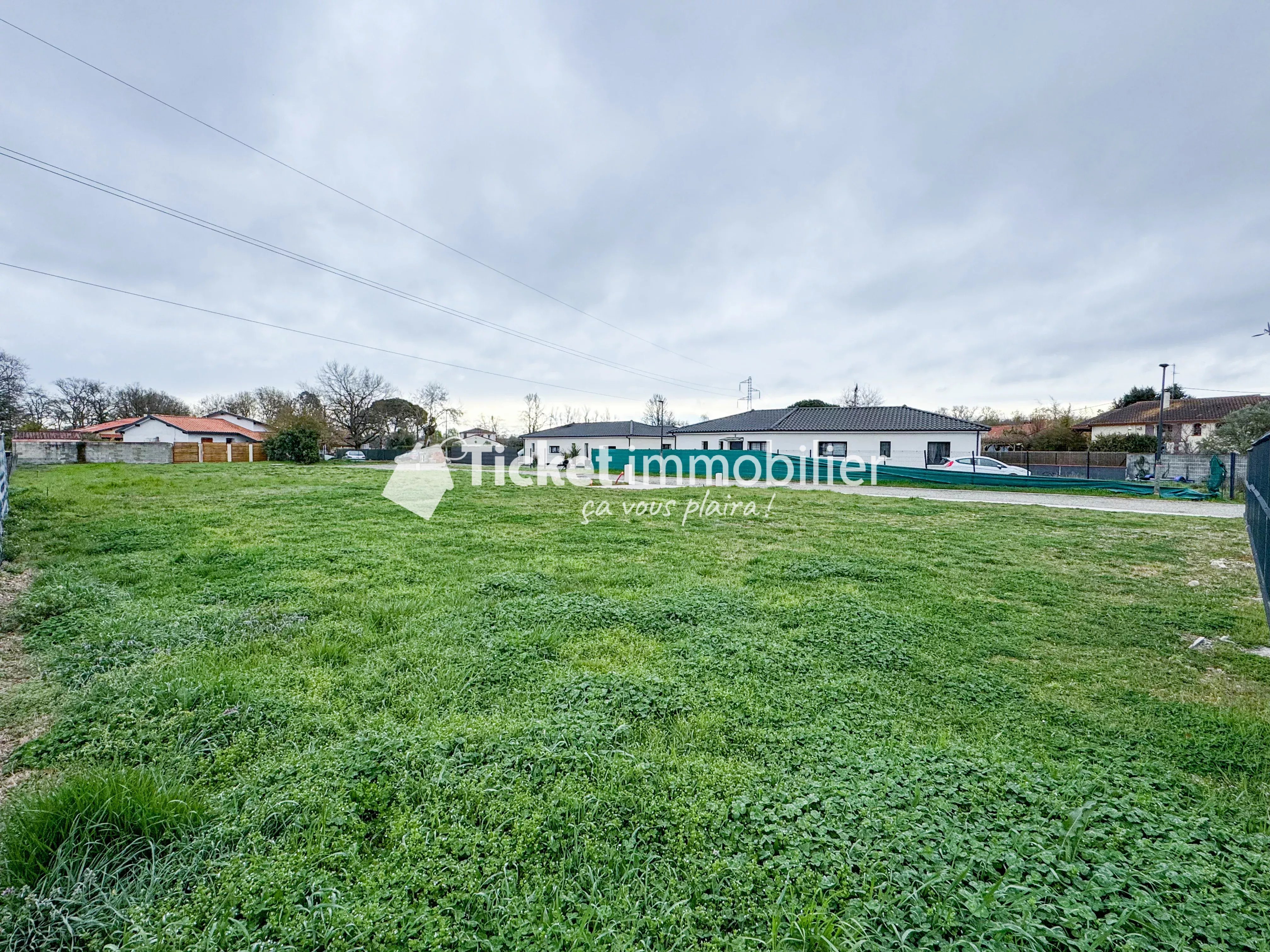 TERRAIN CONSTRUCTIBLE 424m² VIABILISÉ - PLAISANCE-DU-TOUCH — photo 3