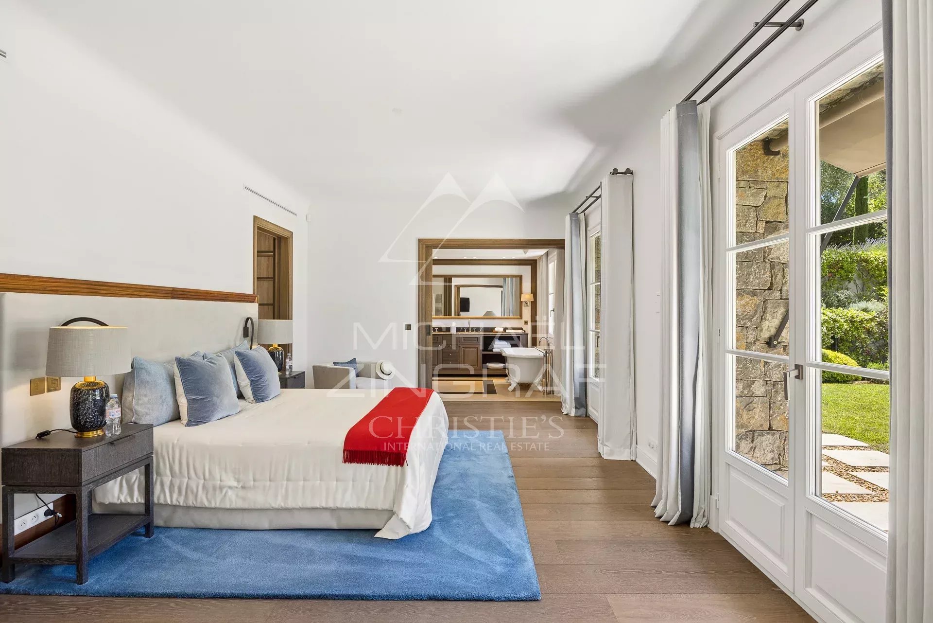 5 Bedroom Villa/Townhouse's Image 5