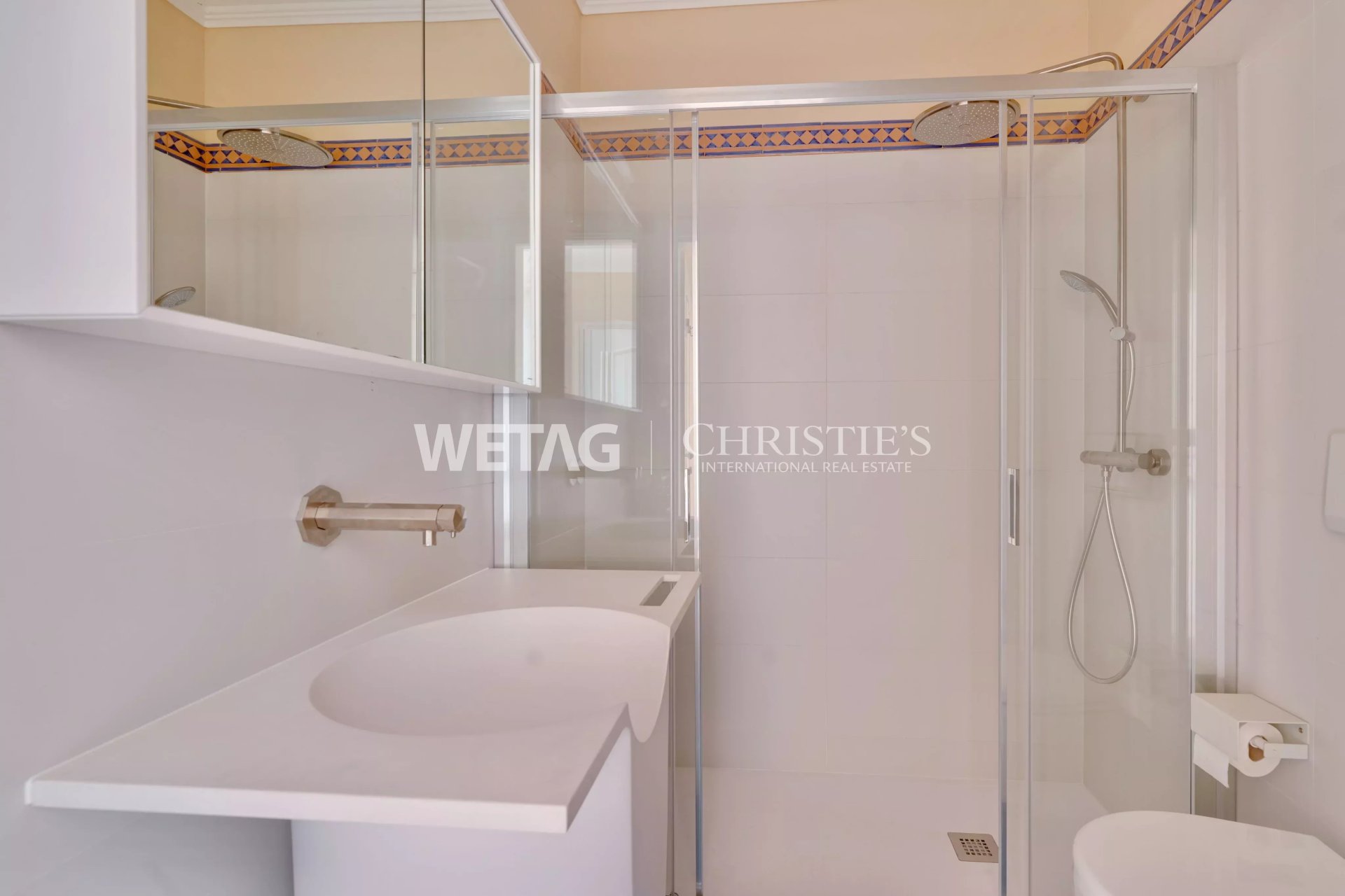 2 Bedroom Apartment/Flat's Image 5