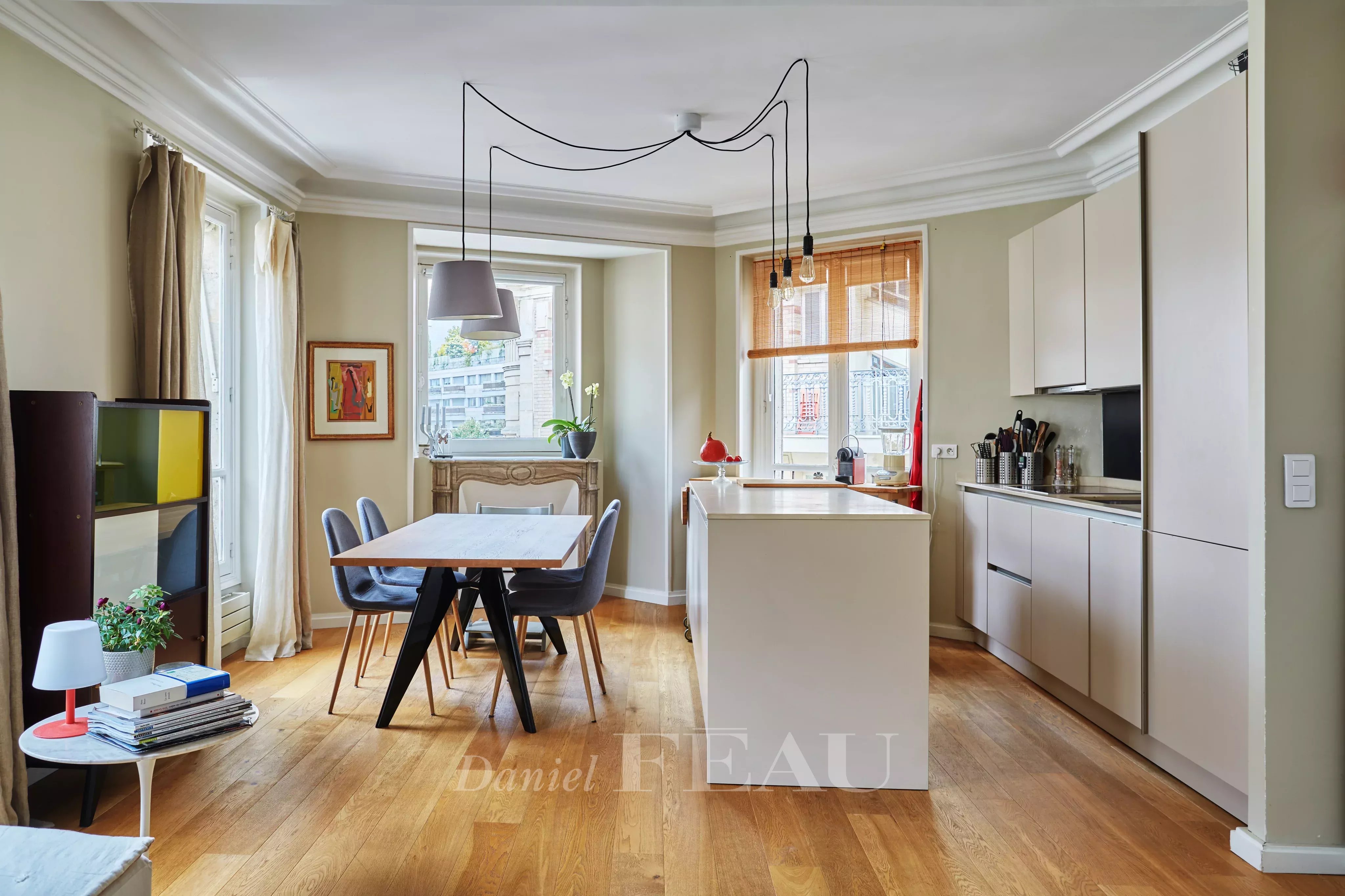 Sale Apartment Paris 16th