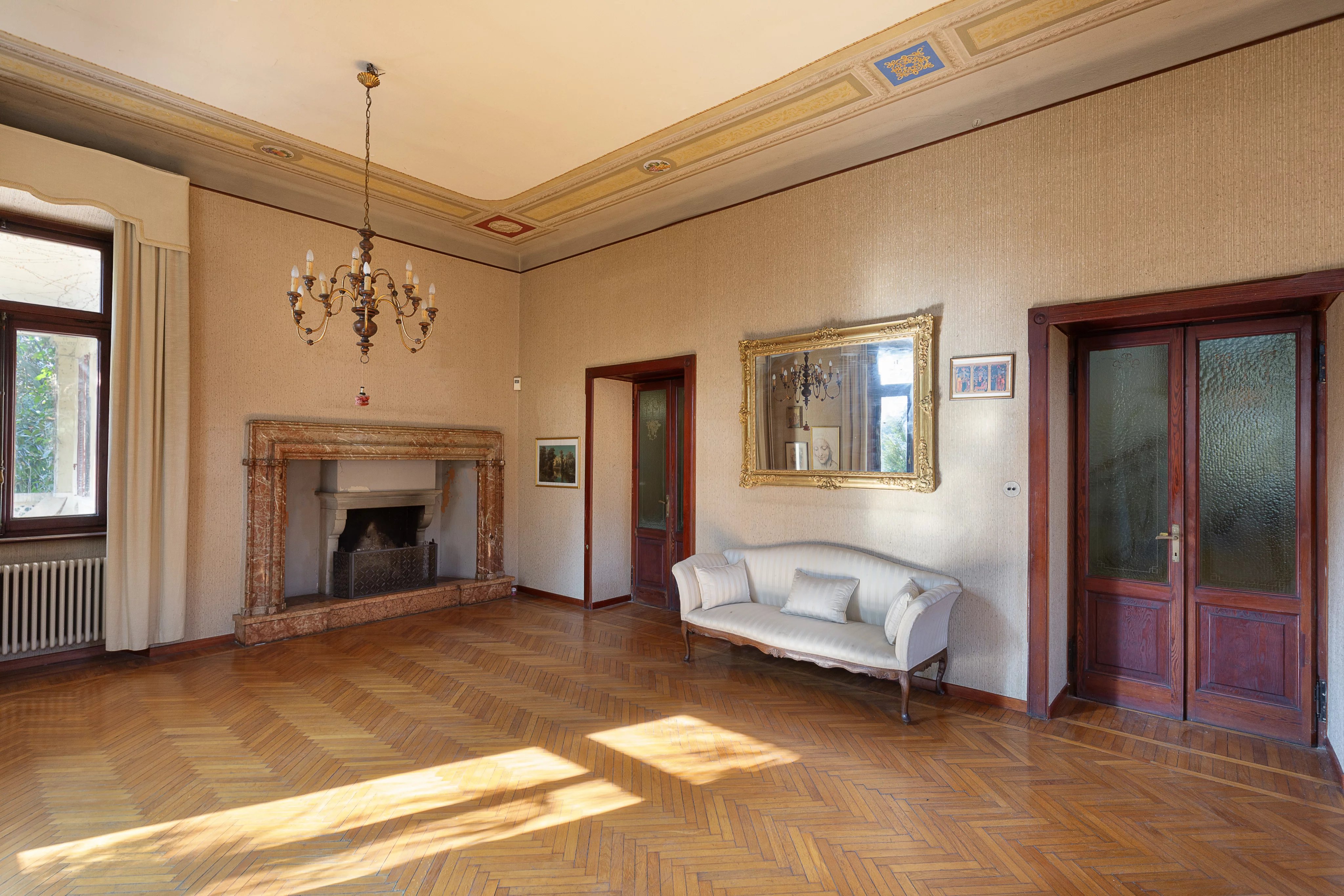 Exclusive Villa historique entourée d’un jardin privé luxuriant - picture 28 title=