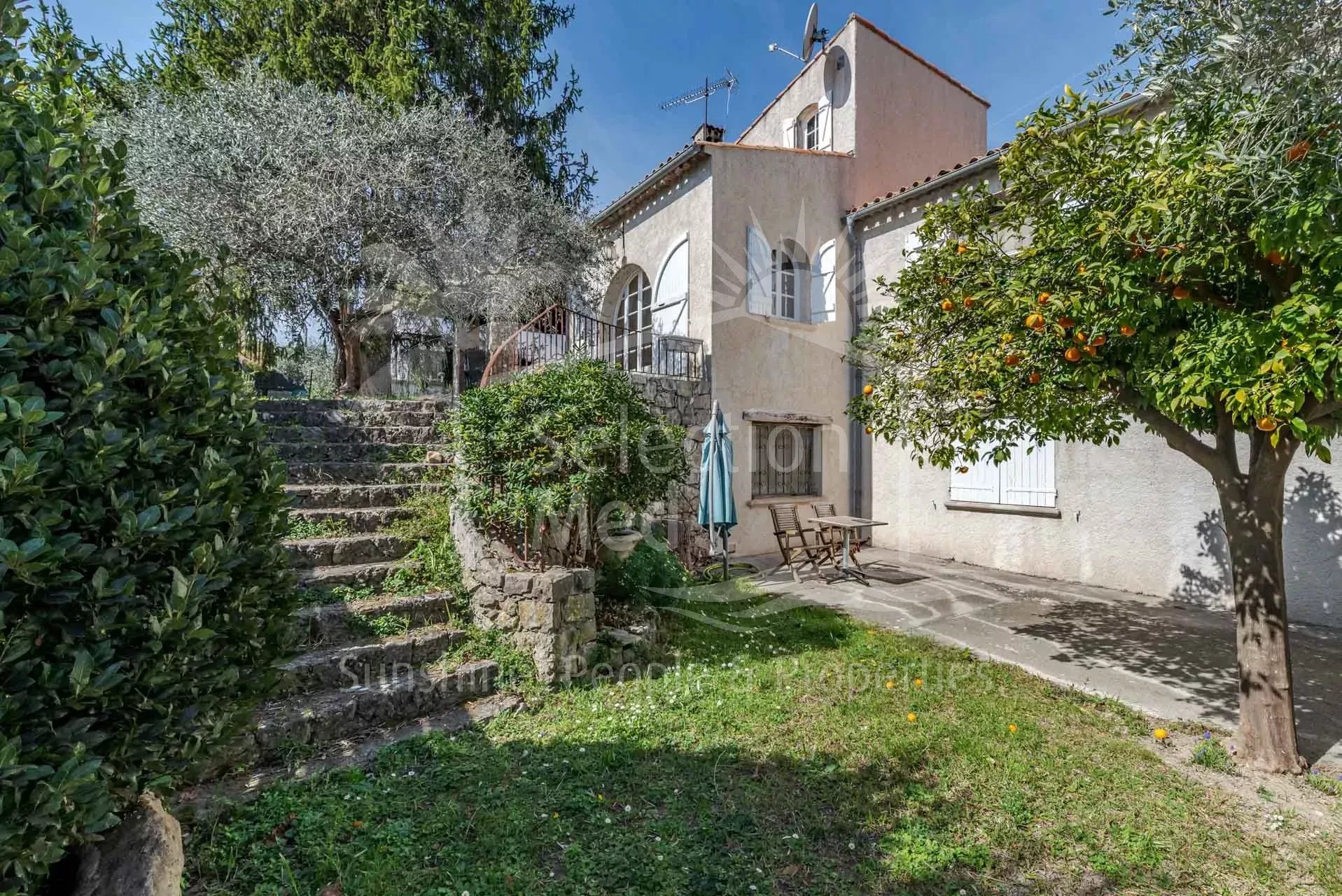 Maison 195 m2 3 chambres et deux appartements indépendants