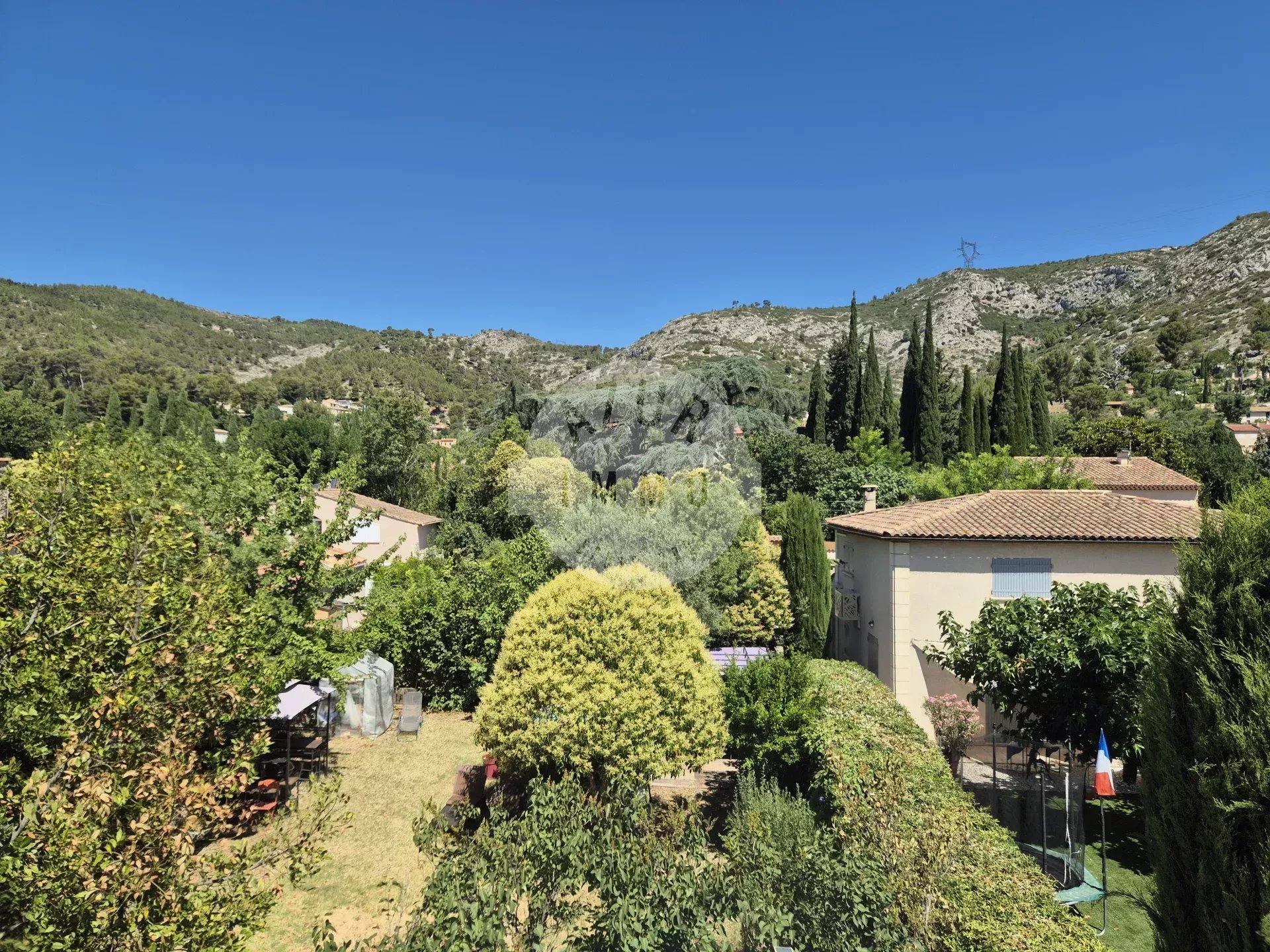 Agence immobilière de 