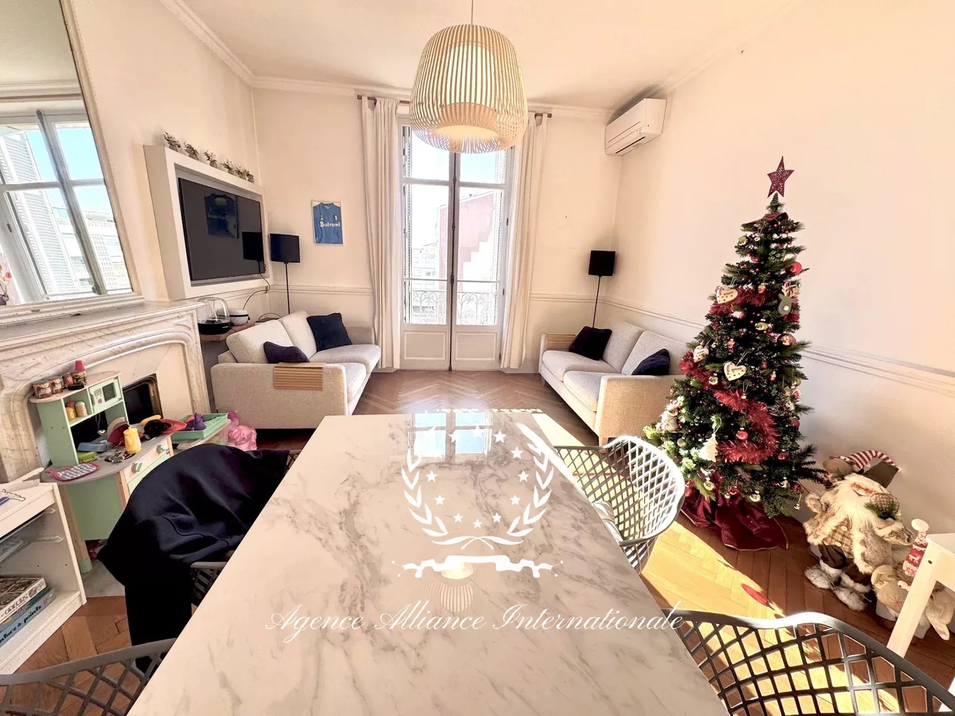 BOURGEOIS 3P-CANNES CENTRE-BALCON-GARAGE