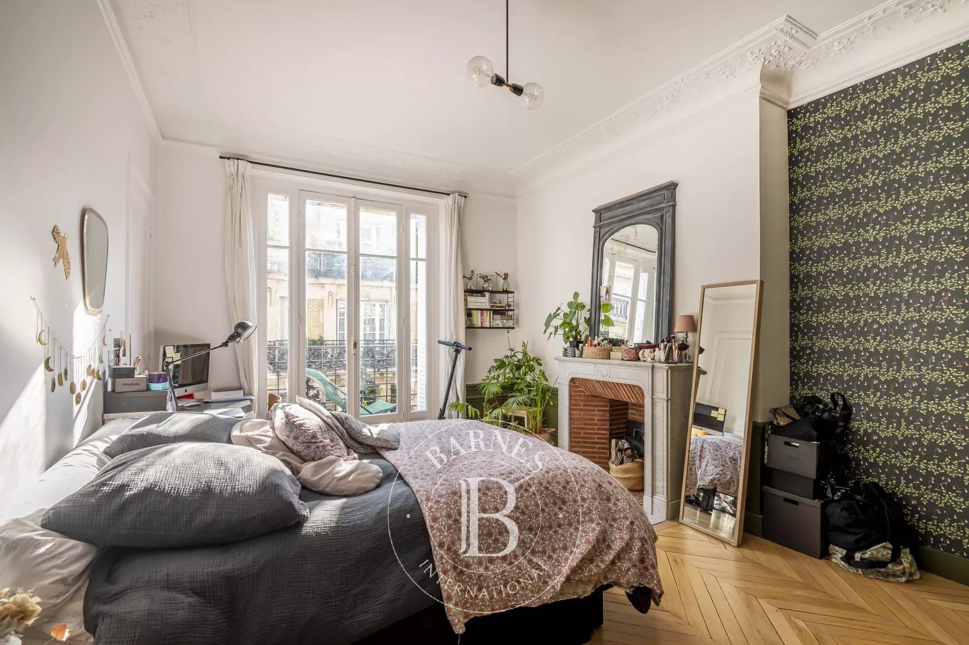 Neuilly - Roule - Pasteur - Old-build 3-bedroom apartment - Large studio - Maid's room - picture 19