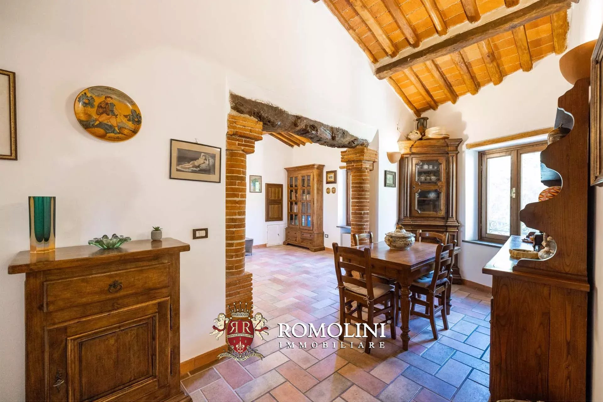 11 Bedroom Villa/Townhouse's Image 18