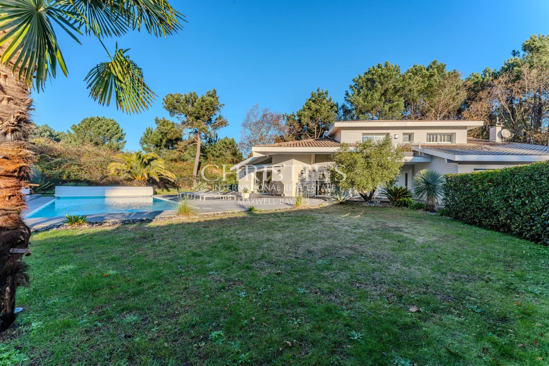 4 Bedroom Villa/Townhouse's Image 11