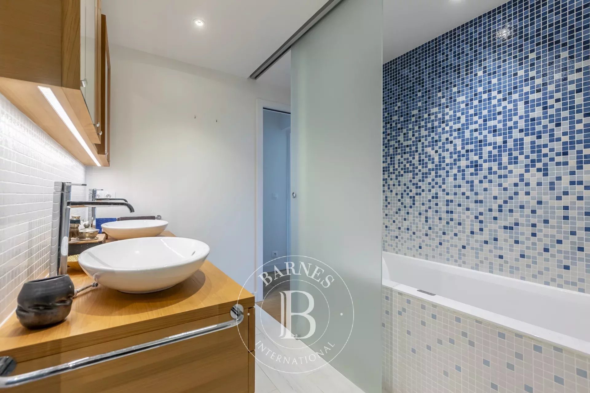 Exclusive listing - Paris 16 - Trocadéro/Victor-Hugo - 3 bedrooms - Unobstructed view - picture 12