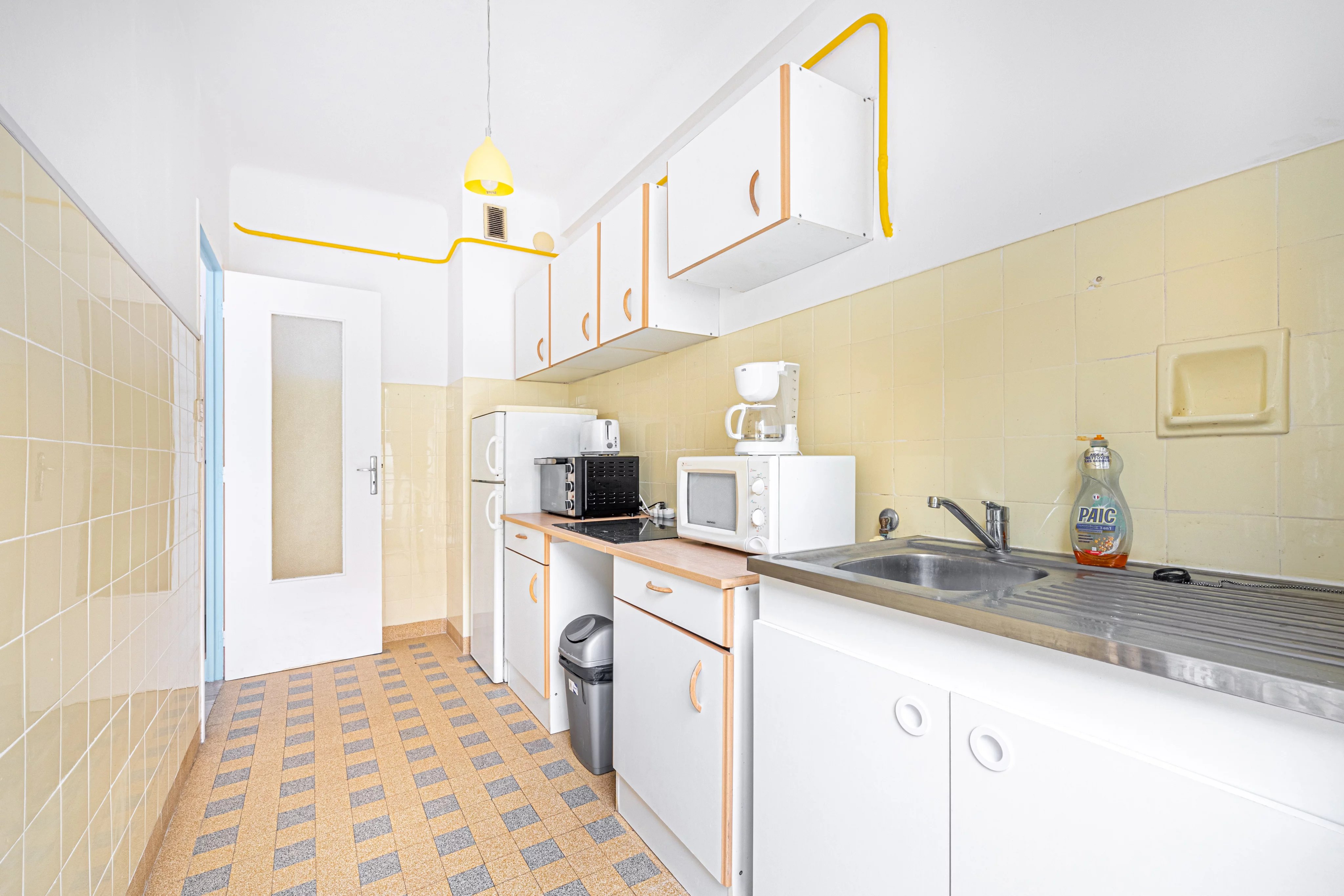 NICE OUEST / BD DE MAGNAN - Appartement de type F1 de 33 m2 avec terrasse de 10 m2, une cave incluse, proximité mer, commerces et tramway ! — photo 7