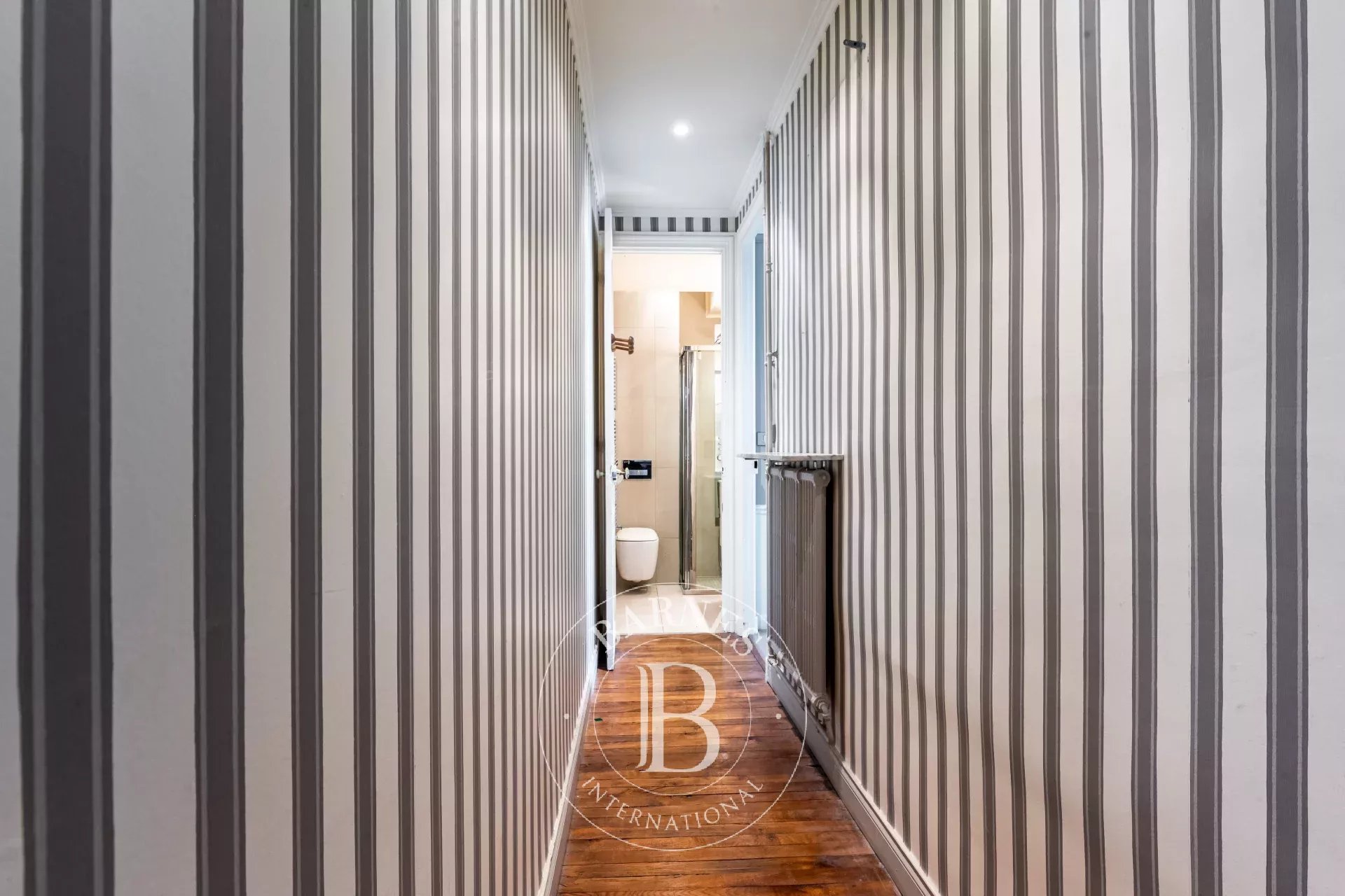 Daire Paris 8ème - picture 10