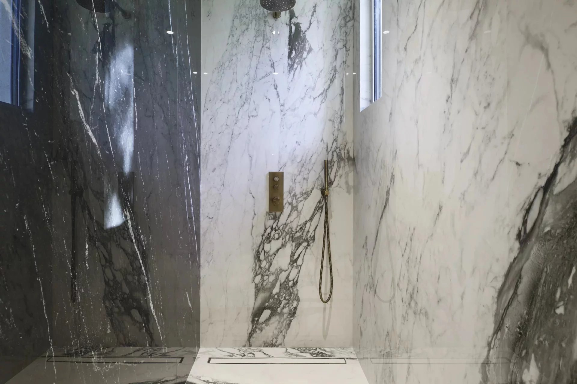 LUXUEUSE VILLA CONTEMPORAINE NEUVE - CAP D'ANTIBES