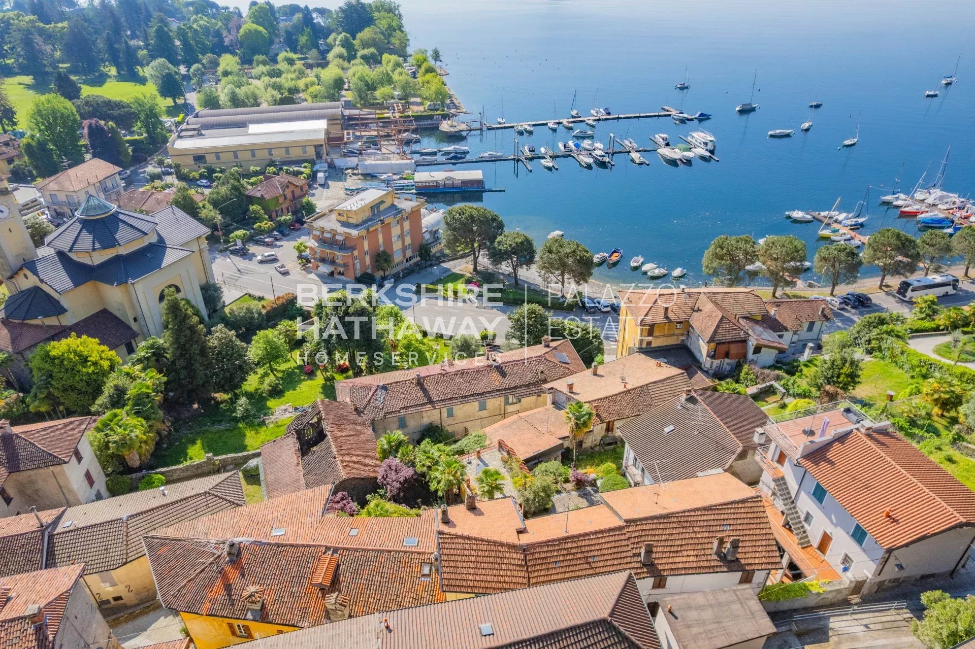 Historic Residence with Three Independent Units and Panoramic Lake Maggiore Views in Solcio di Lesa