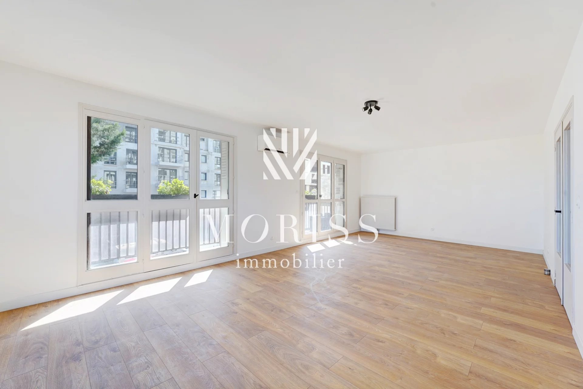 Nogent-sur-Marne - Appartement de 4 pièces de 90 m² - Image Array