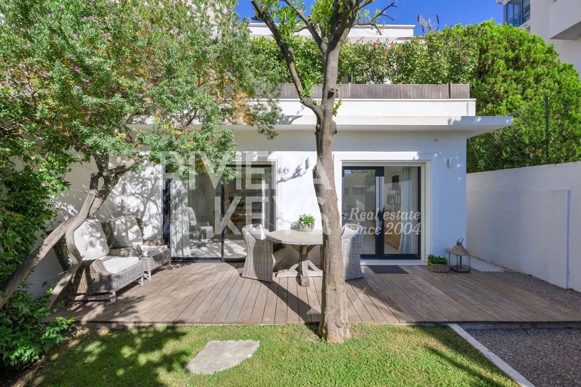 CANNES - Palm Beach : Samtida villa