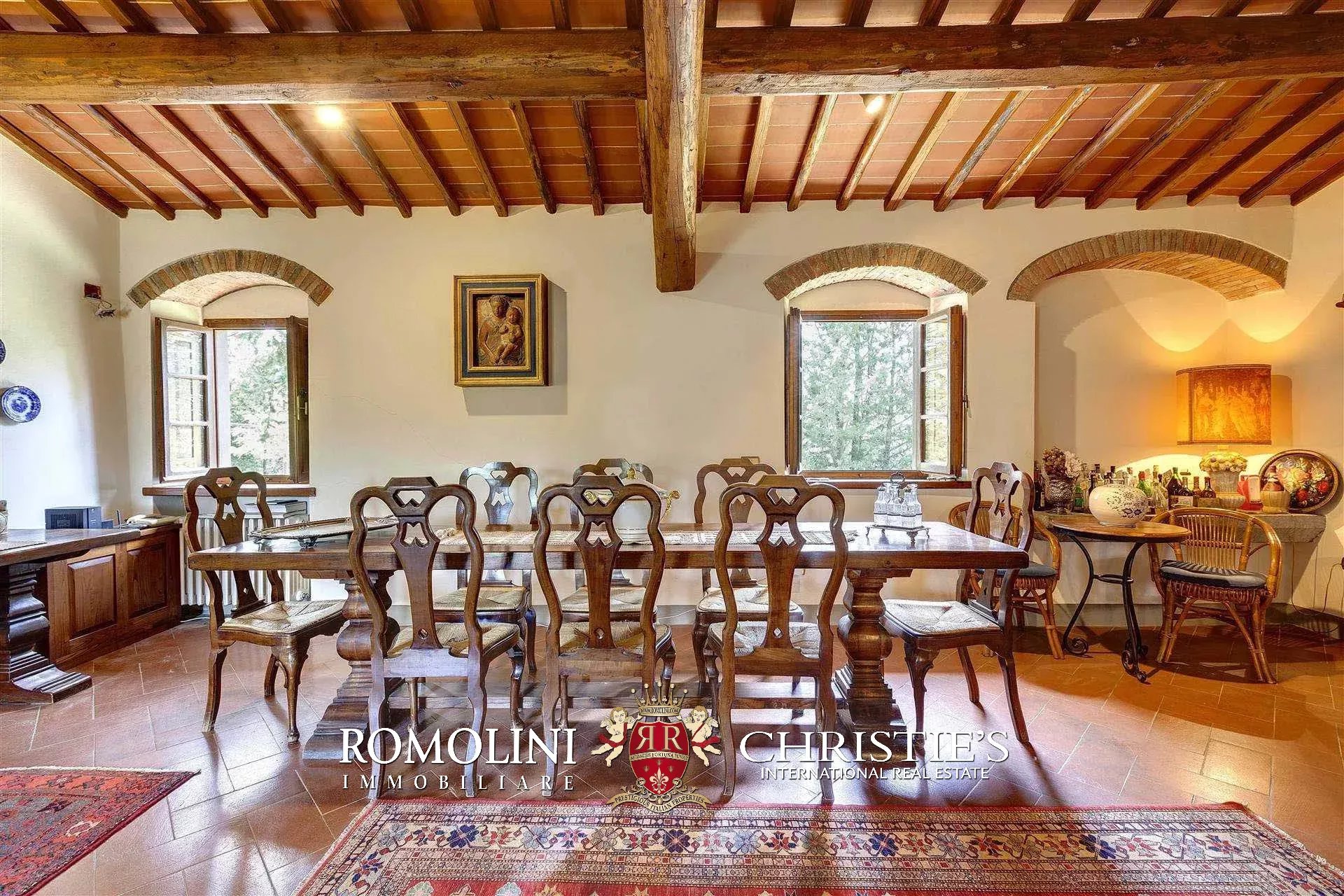 9 Bedroom Vineyard's Image 31