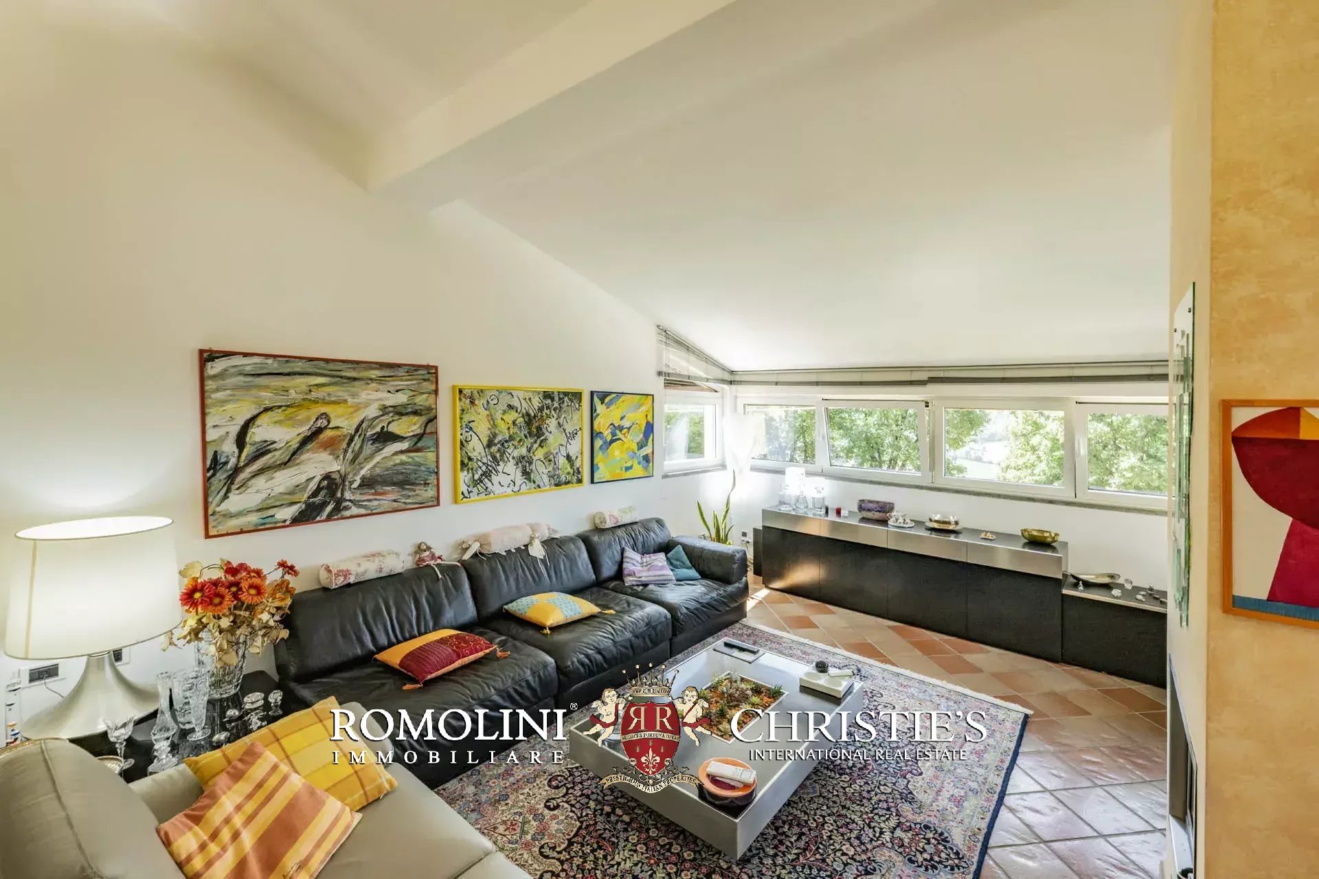 3 Bedroom Villa/Townhouse's Image 53