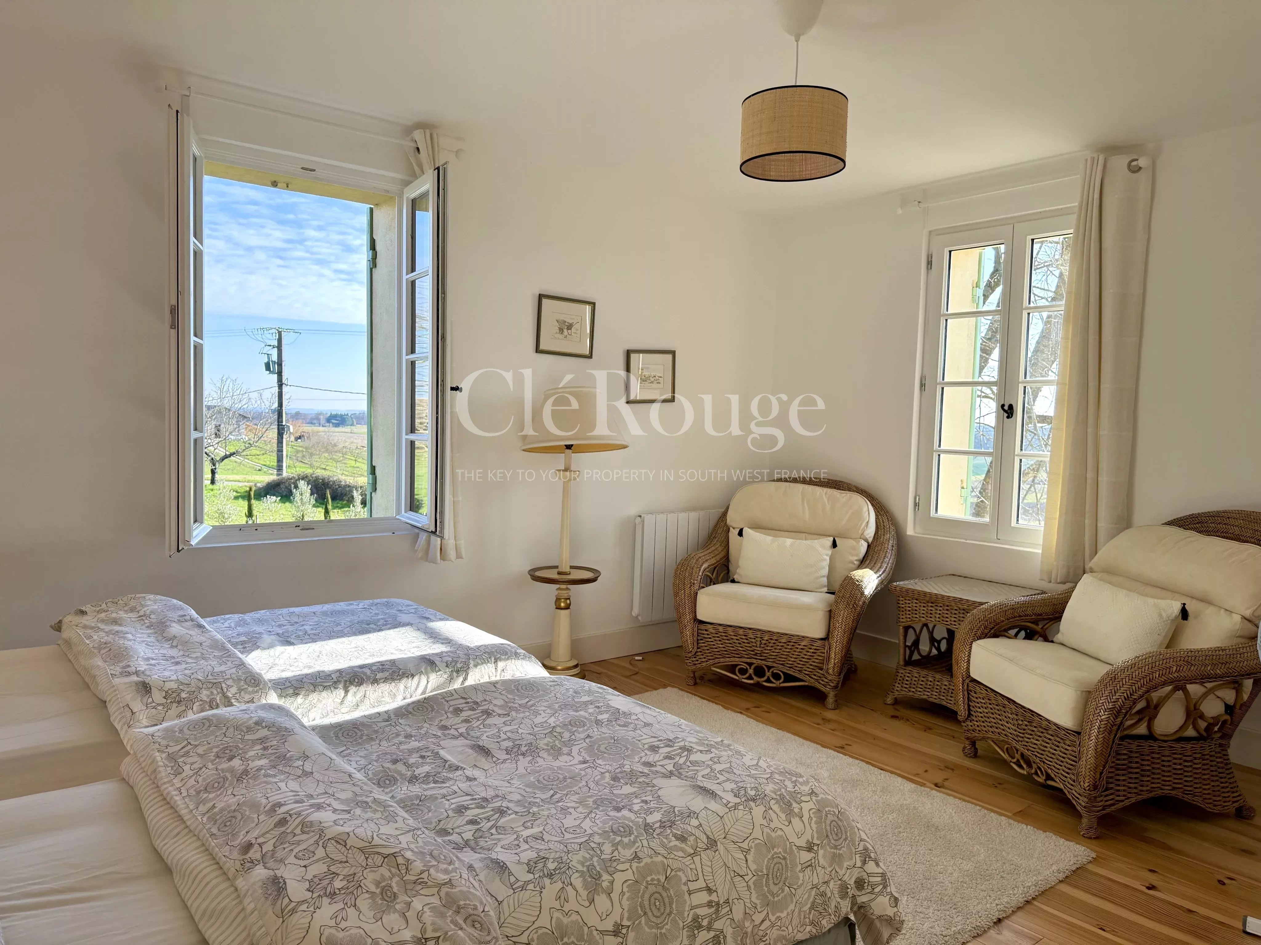 Elégante propriété en pierre avec 2 gîtes, piscine et grange située dans le triangle d'or entre Duras et Eymet