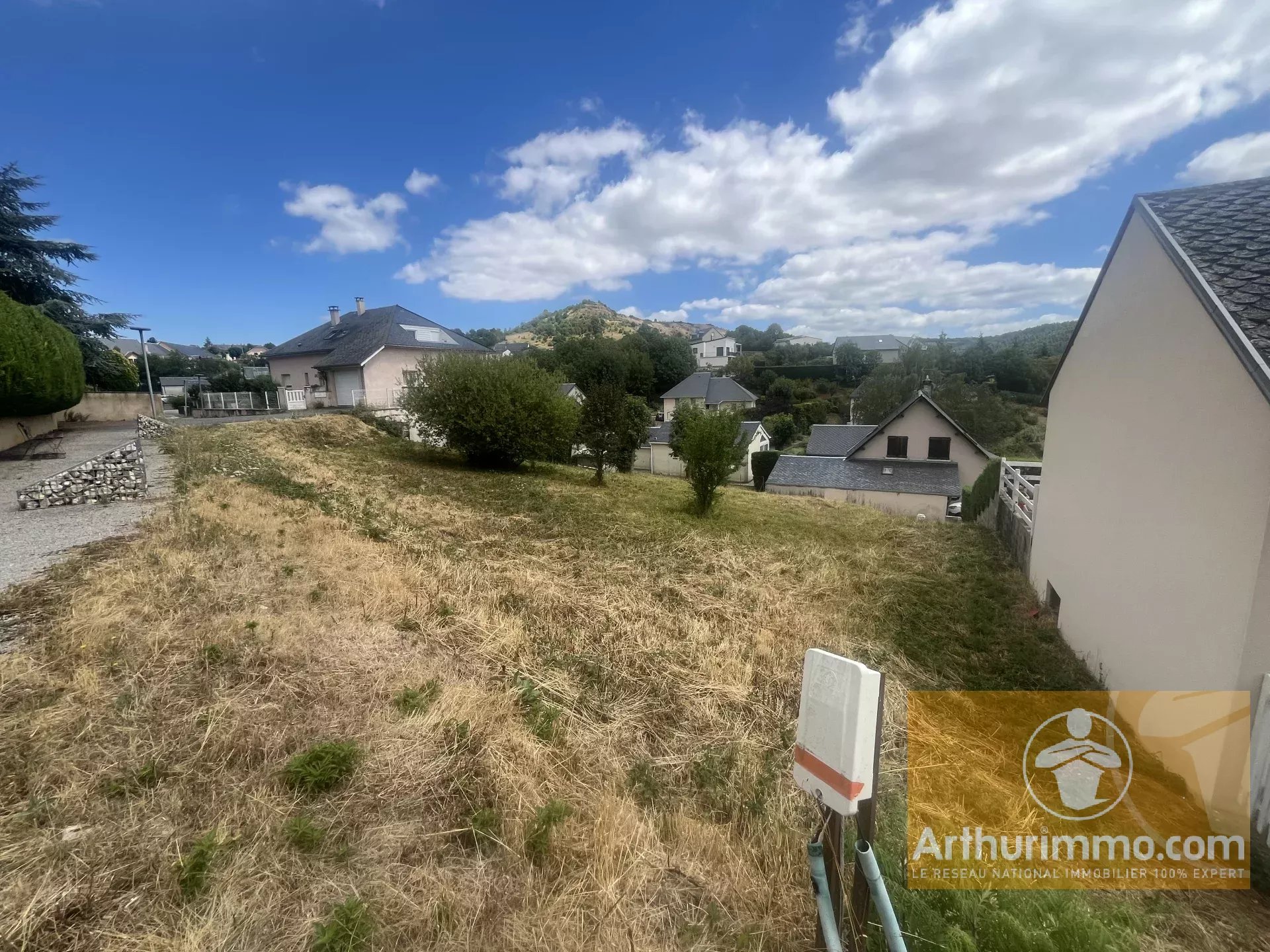 TERRAIN CONSTRUCTIBLE 559 M² — photo 3
