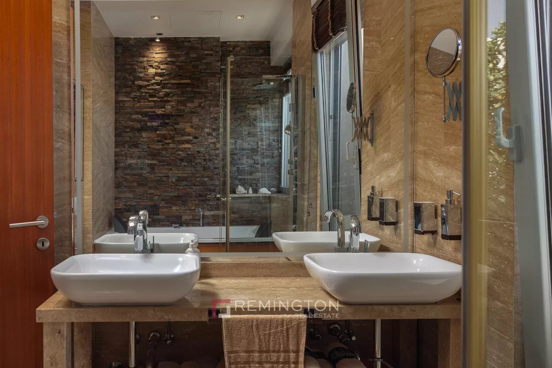2 Bedroom Apartment/Flat's Image 9