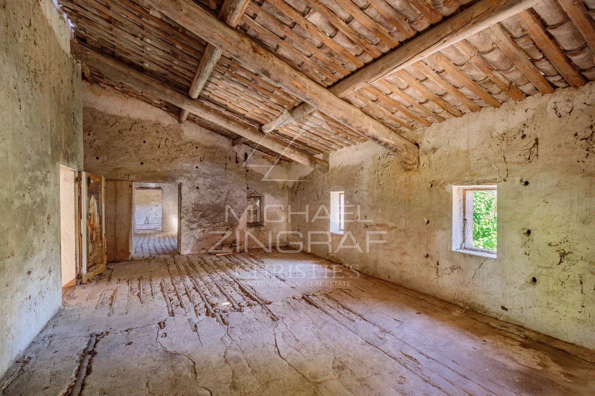 4 Bedroom Villa/Townhouse's Image 4
