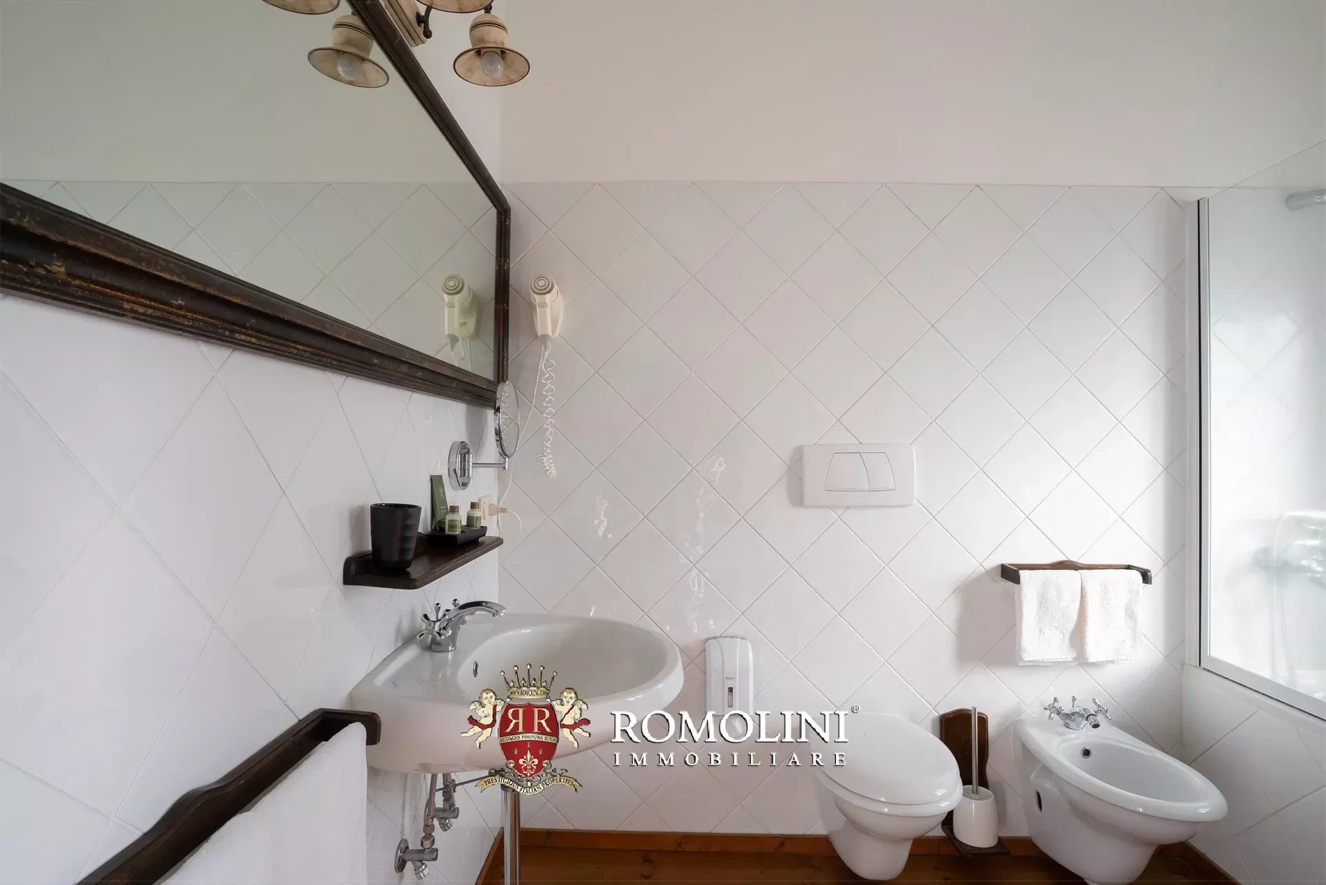 13 Bedroom Villa/Townhouse's Image 79