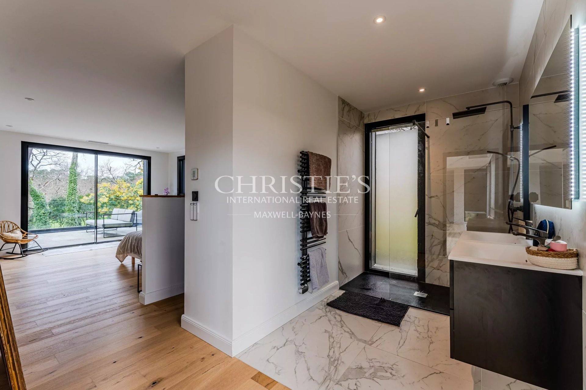 4 Bedroom Villa/Townhouse's Image 11