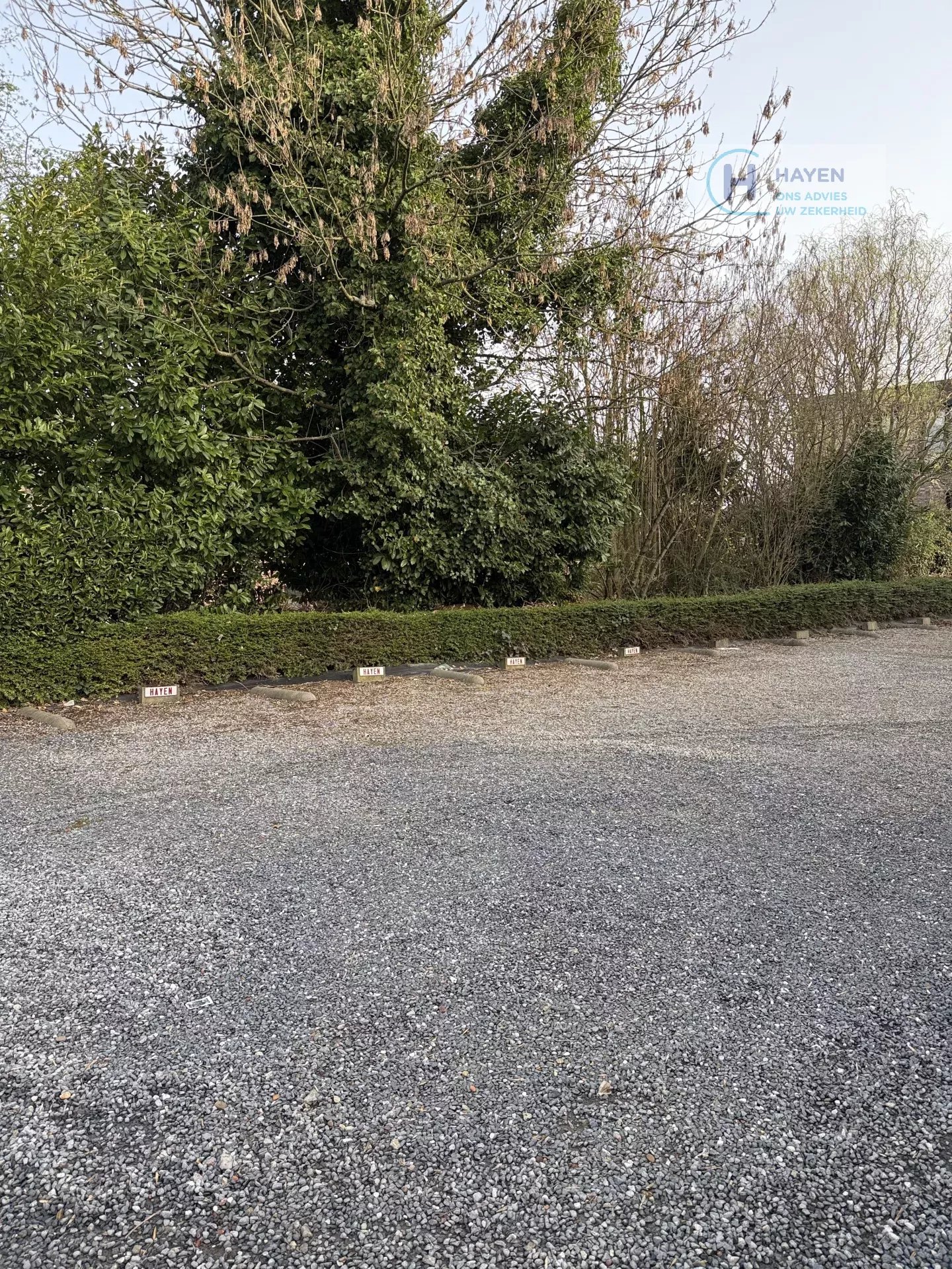 Afgesloten parkeerplaatsen te huur – Tongersesteenweg 7, Tongeren-Borgloon