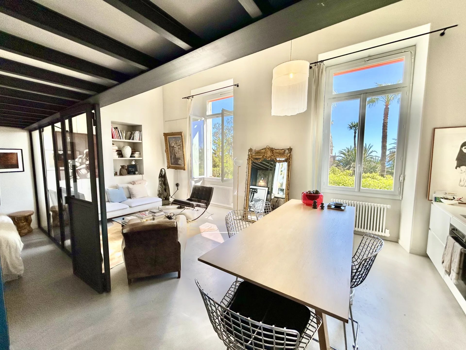 Elegant 3-Bedroom Apartment with Sea View in Cannes