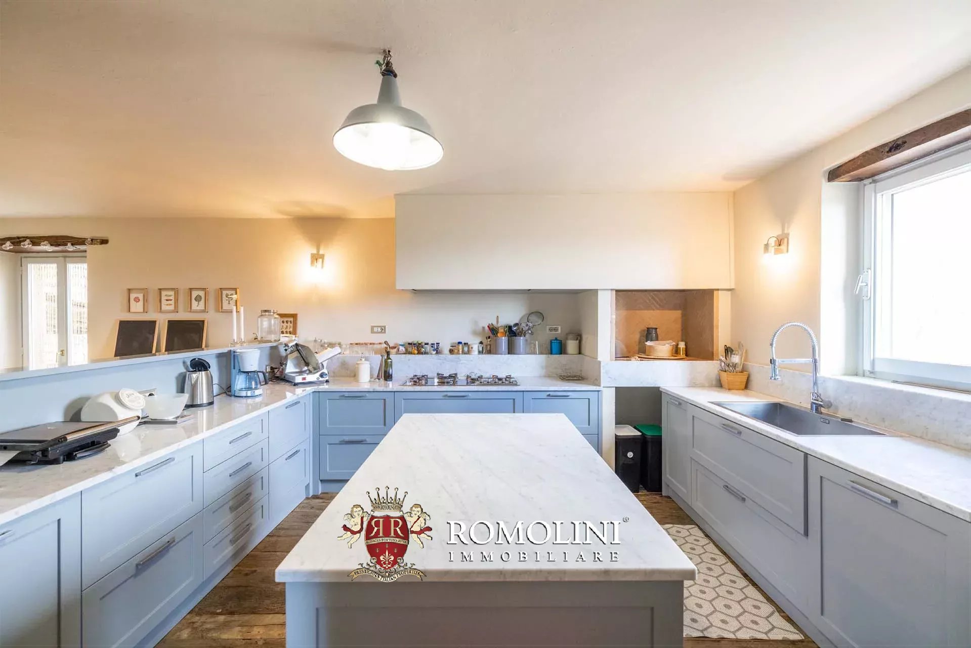 5 Bedroom Villa/Townhouse's Image 19