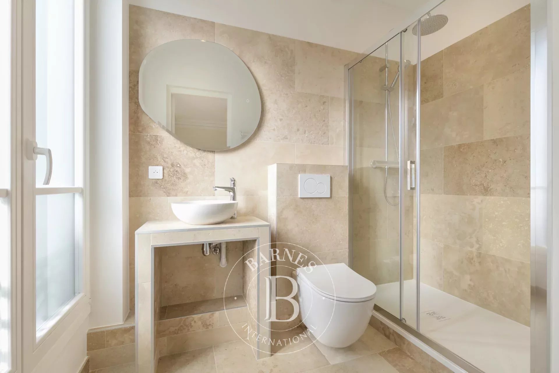 Daire Paris 10ème - picture 9