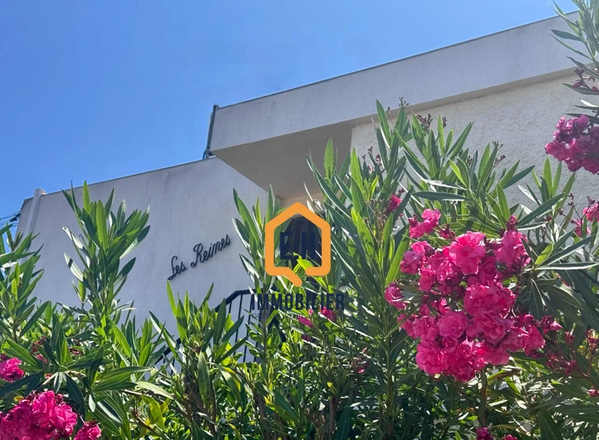 Studio Idéal Pied-à-Terre ou Investissement Locatif à Hyères