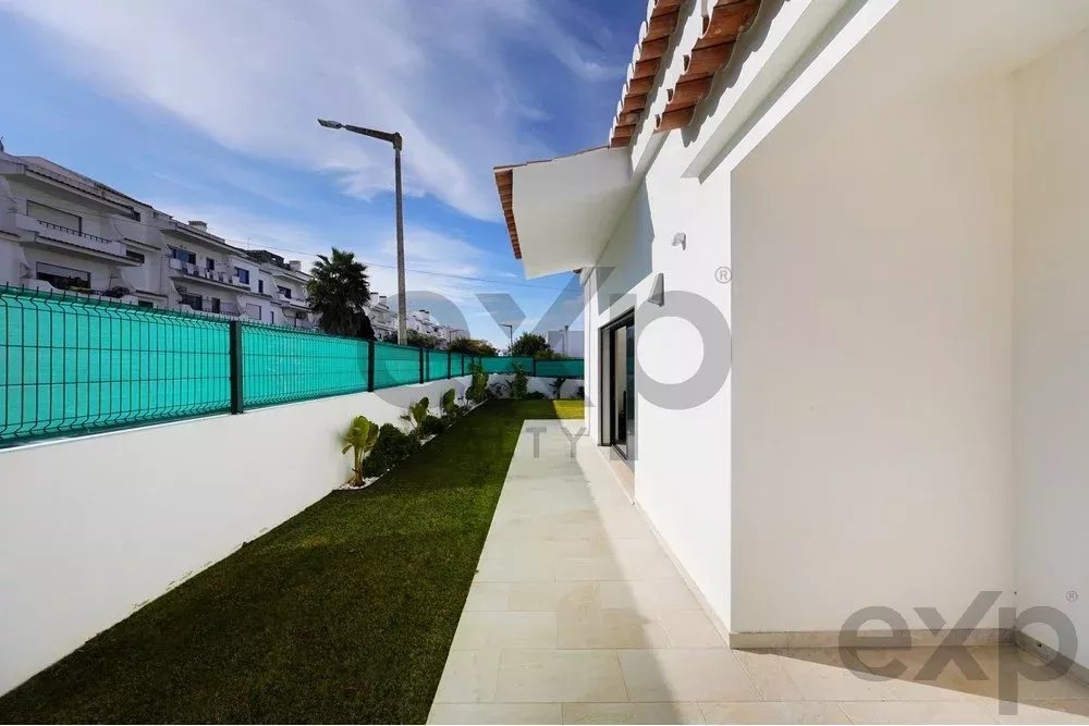 New T4 villa 5 min from Beach. 85948859 image 36