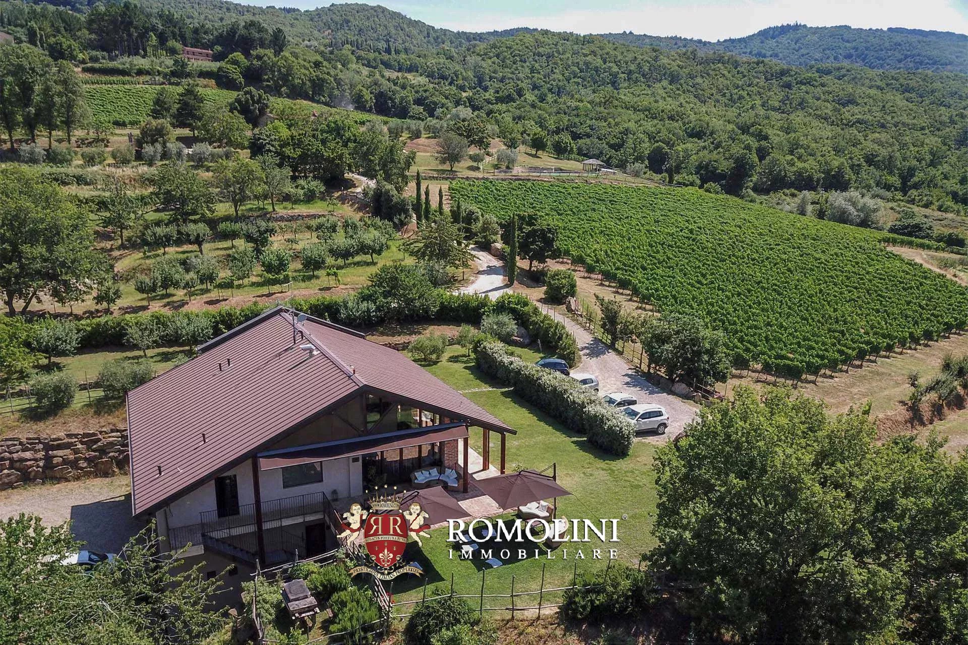 16 Bedroom Vineyard's Image 13
