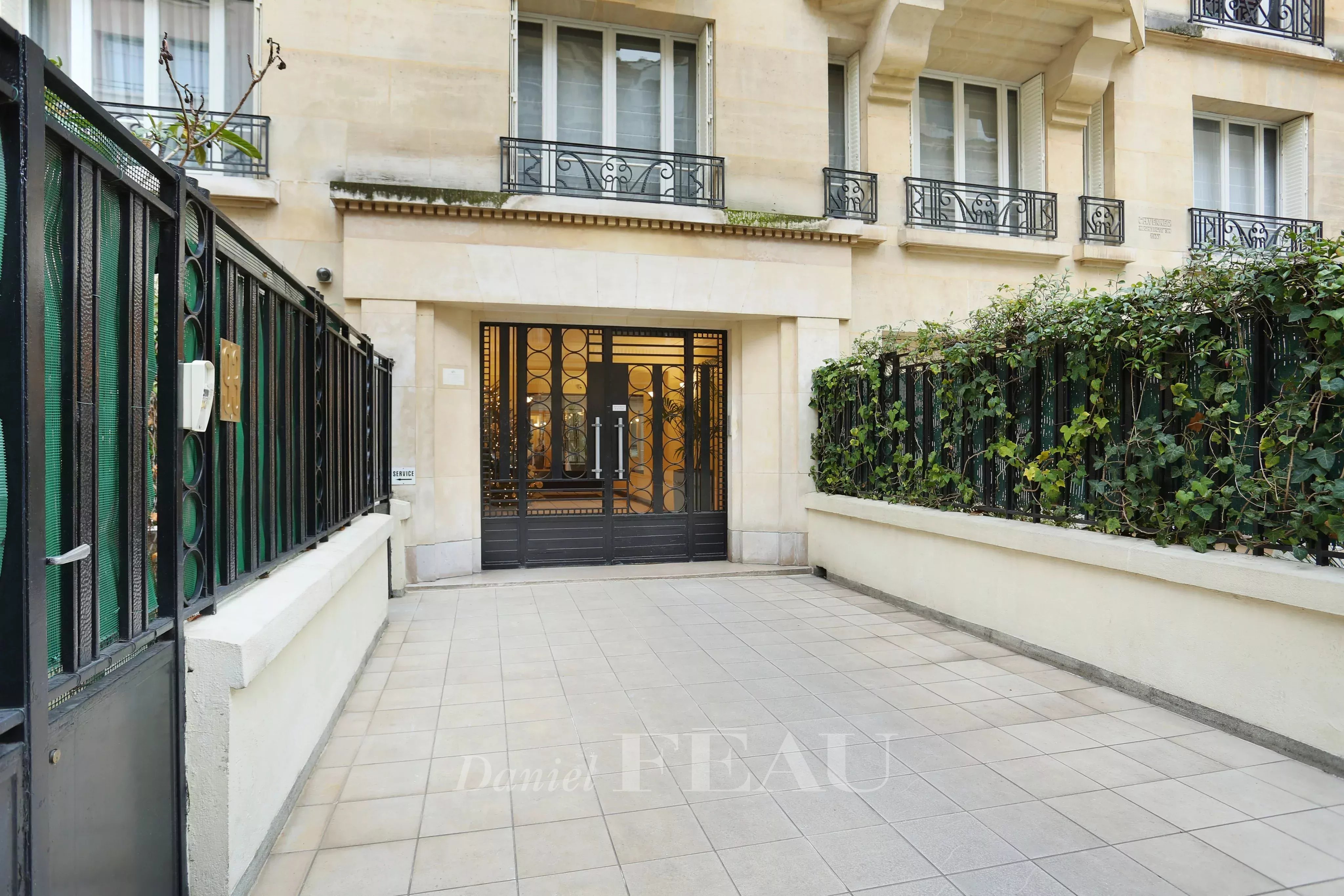 Rental Apartment Paris 16th