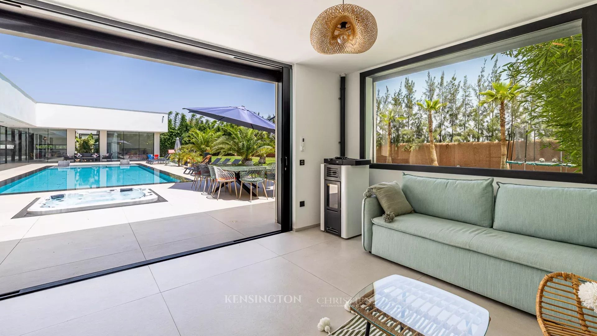 8 Bedroom Villa/Townhouse's Image 11