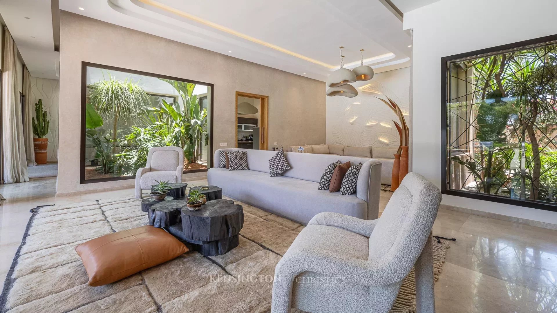 5 Bedroom Villa/Townhouse's Image 9