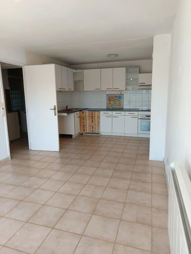 APPARTEMENT AVEC TERRASSE