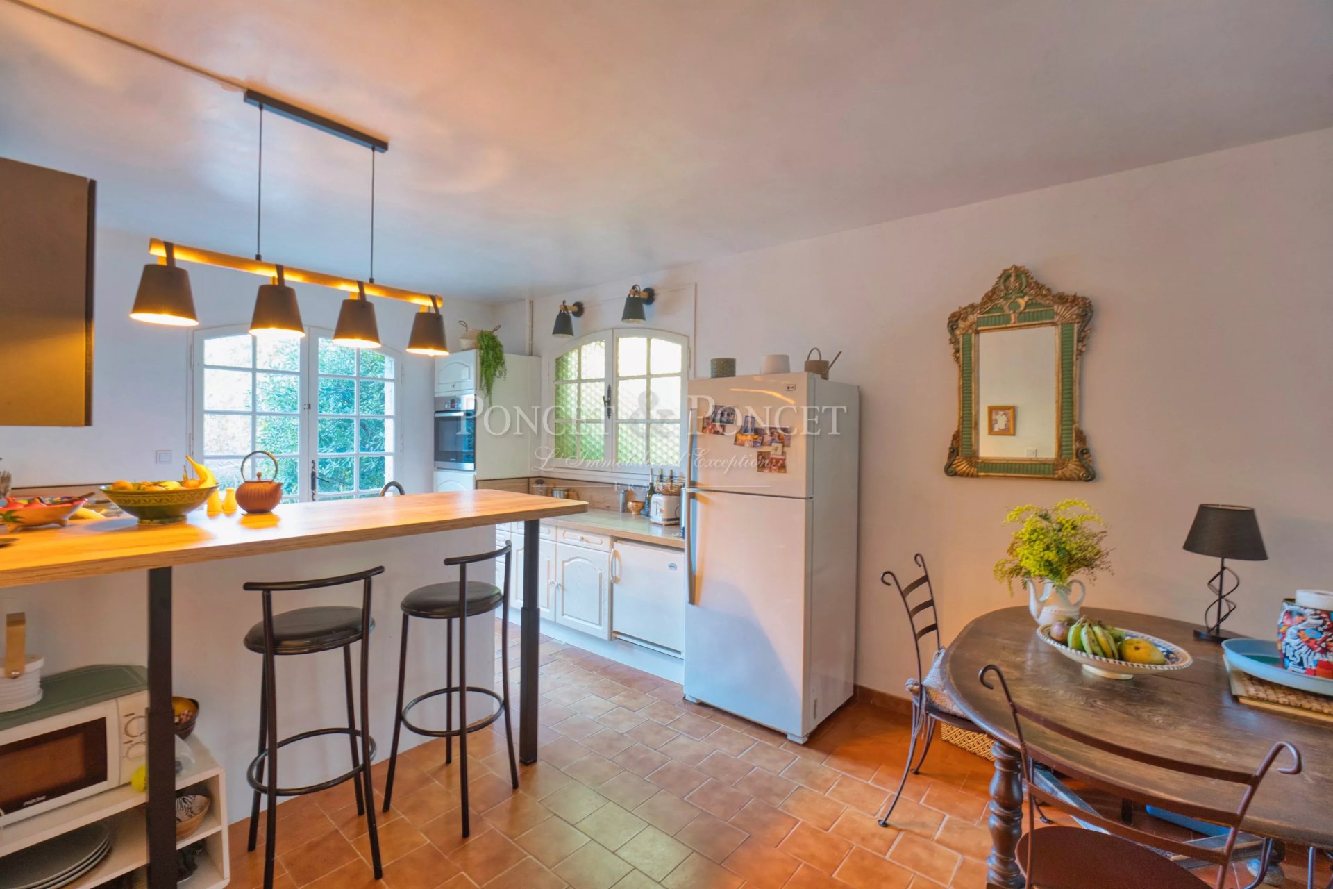 5 Bedroom Villa/Townhouse's Image 4