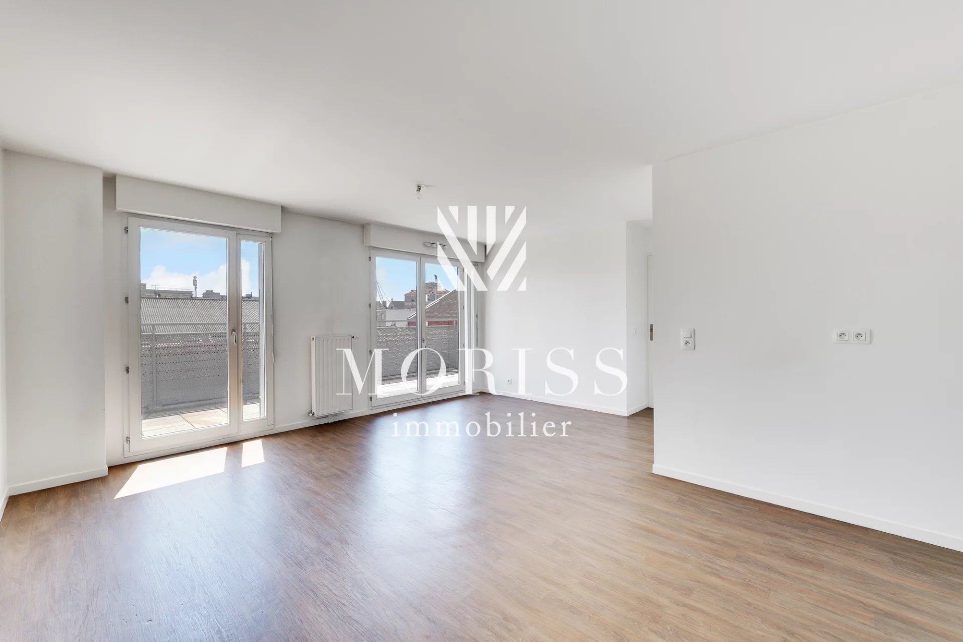 Appartement 3 pièces Terrasse + Vue Dégagée / 64m2 / Ligne 12 / - Image Array
