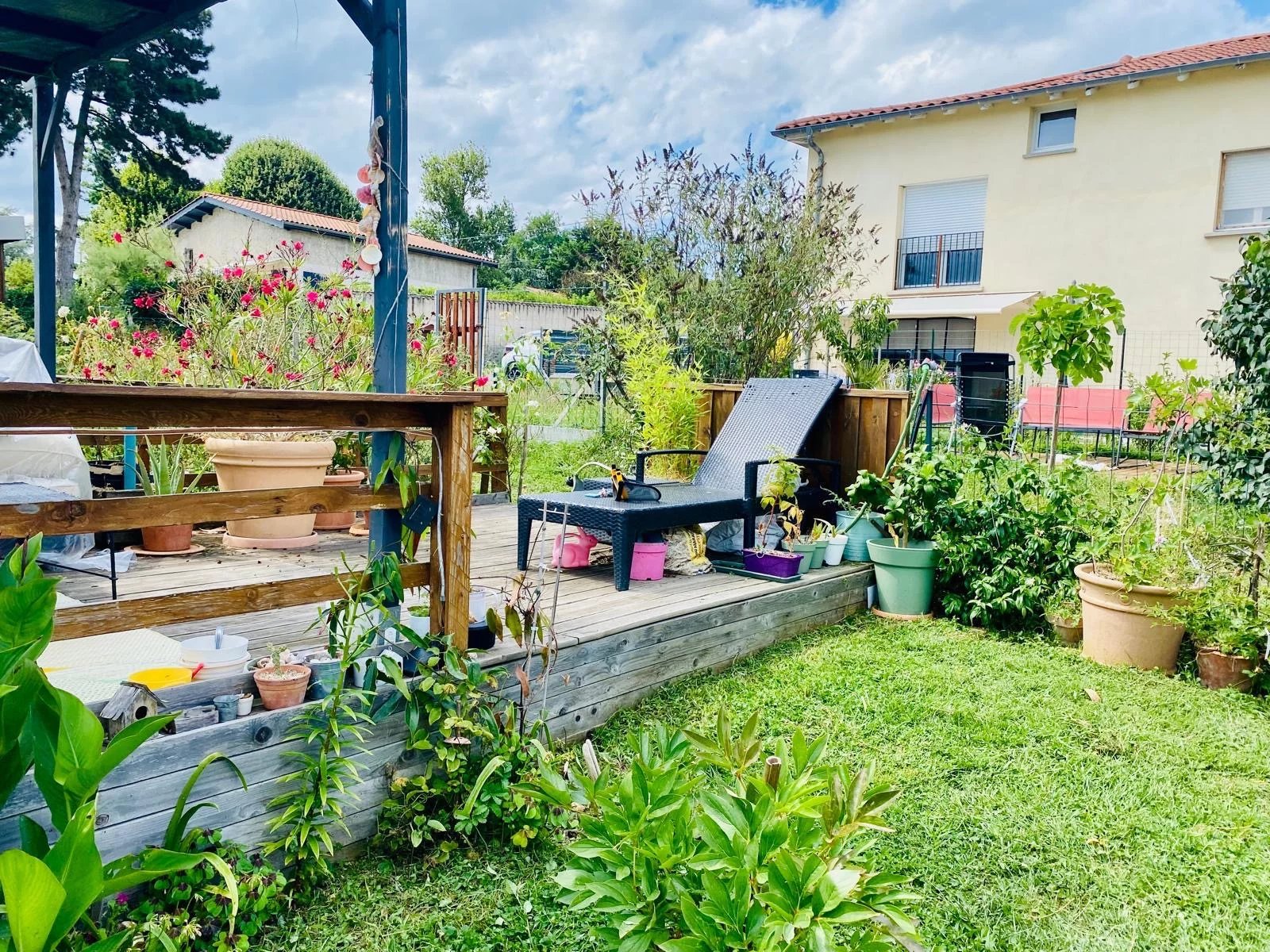 Rare T3 charmant en duplex avec jardin non attenant