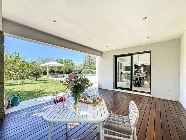 Roquefort Les Pins - One-storey villa - 5 bedrooms plus a studio - picture 13
