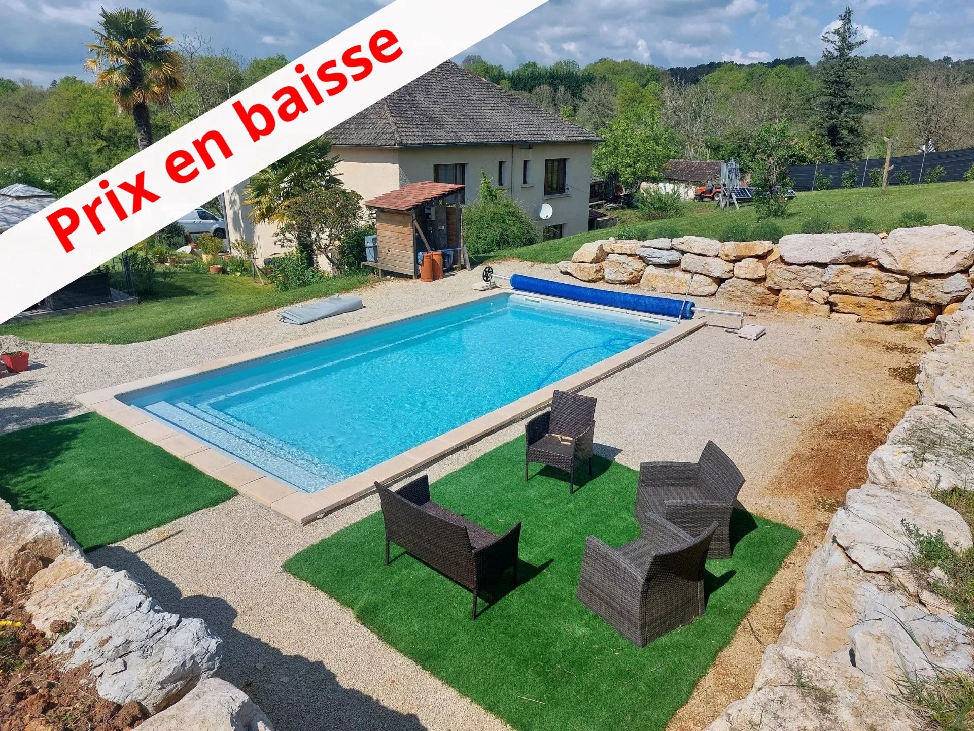Maison, dépendances, piscine