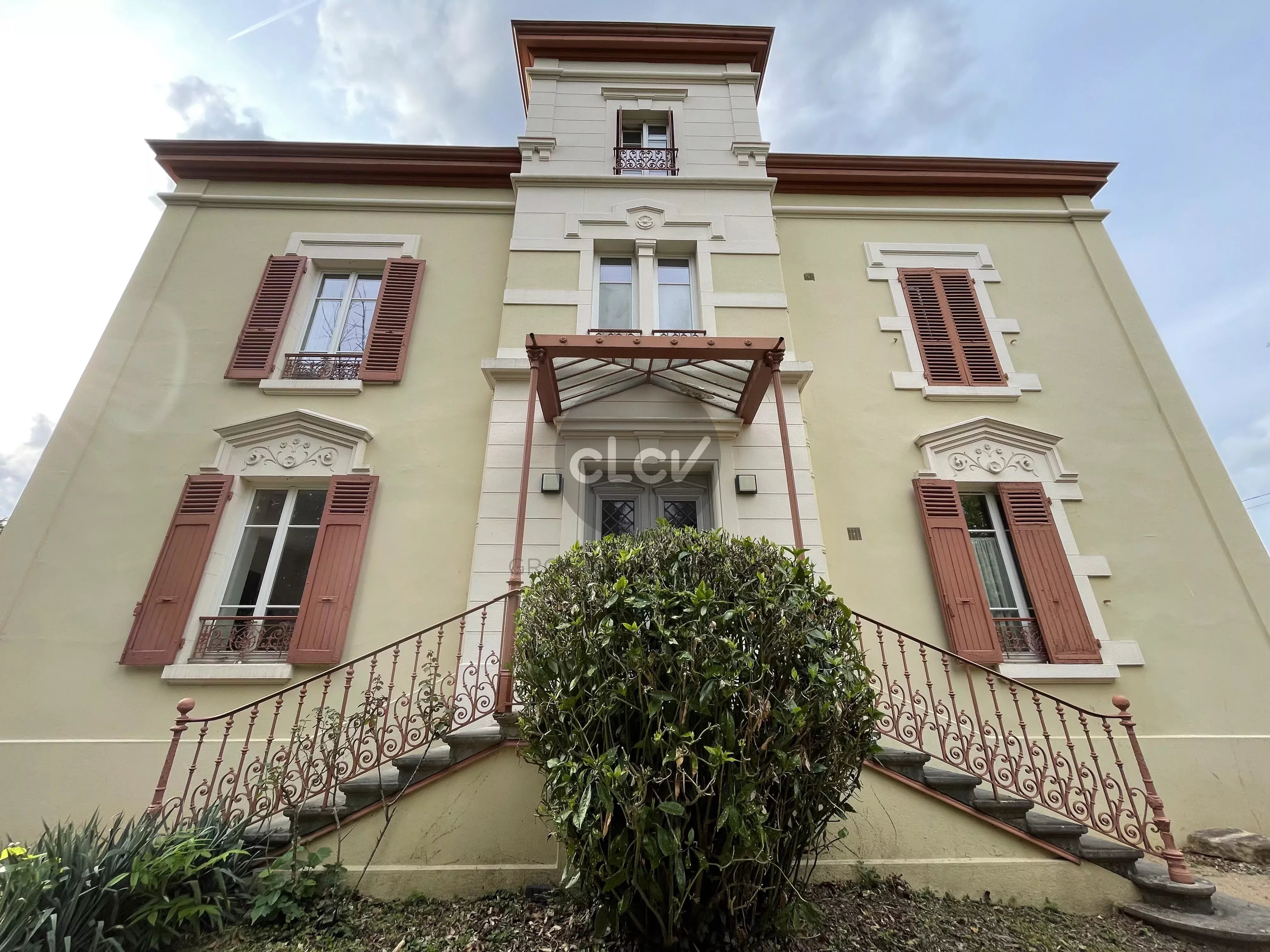 T2 de 28,32 m² en Rez de Jardin 69130 ECULLY