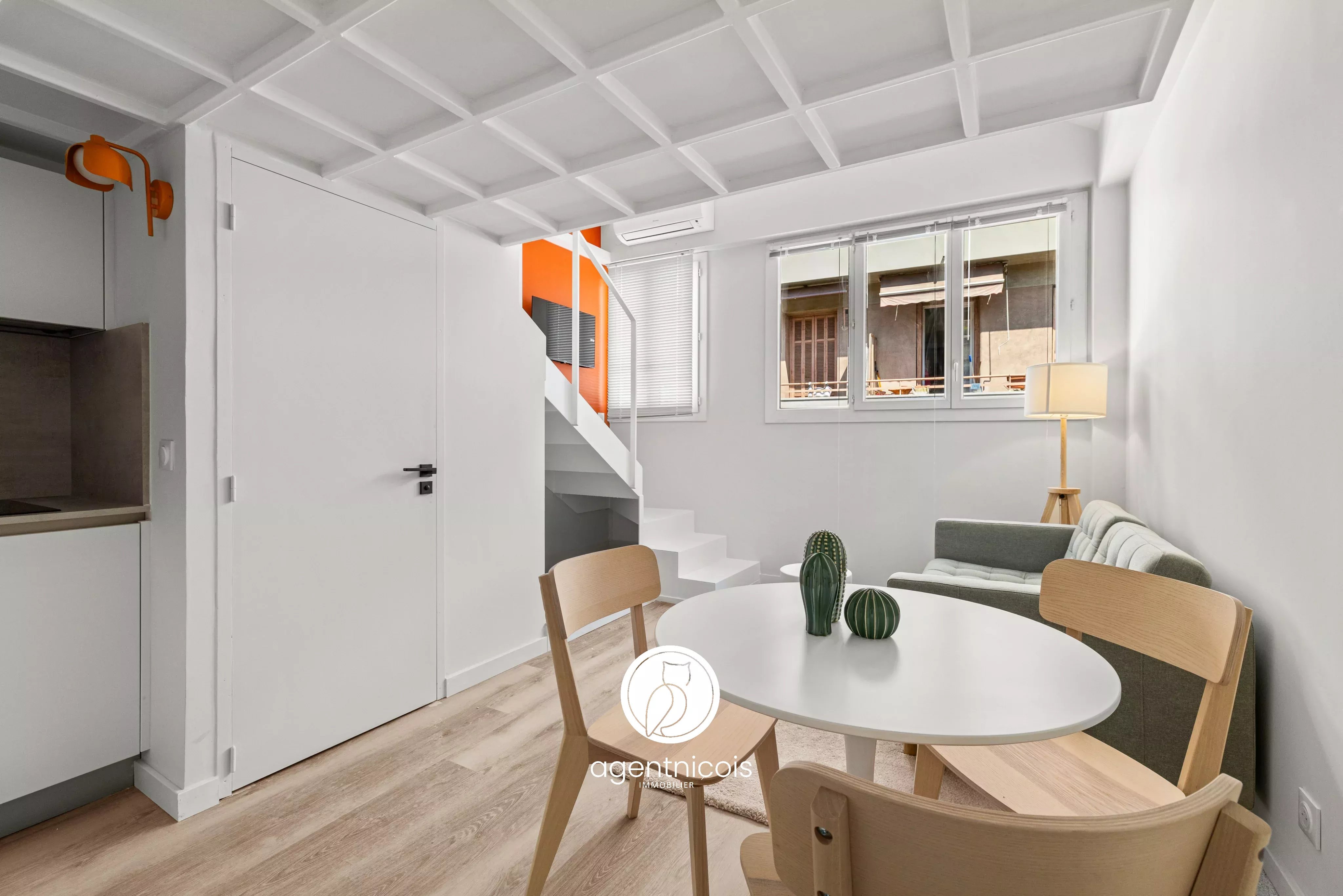 Agence immobilière de 