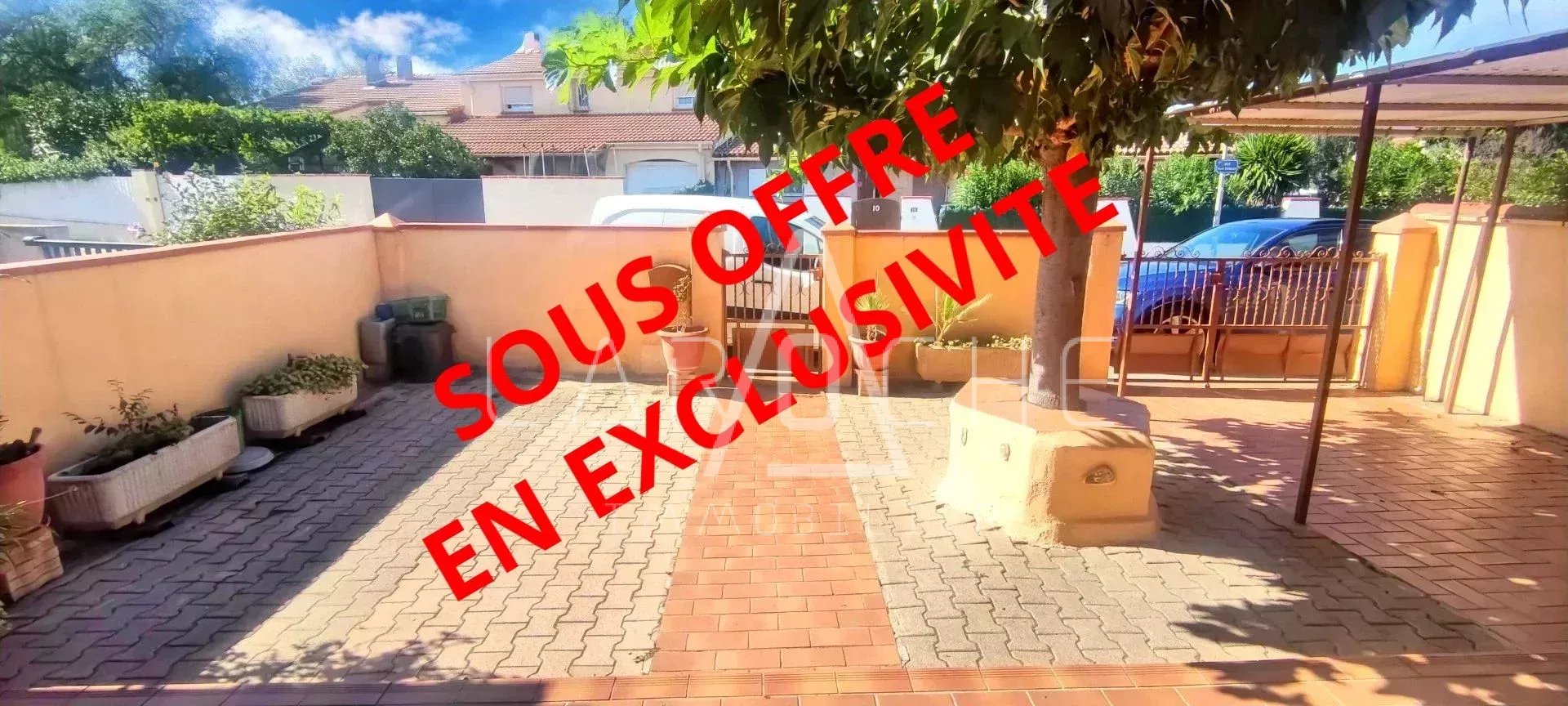 Sale House - Bages